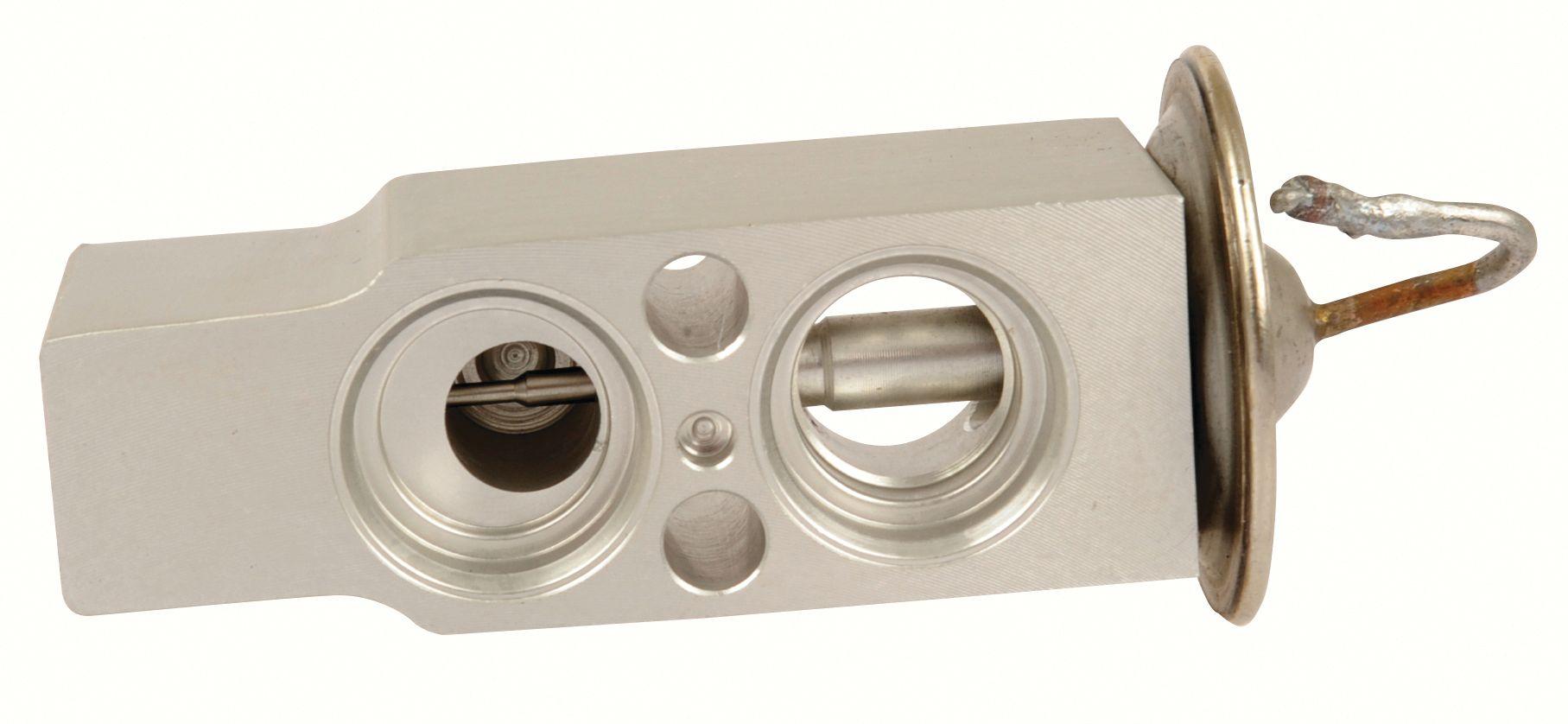 KUBOTA EXP.VALVE-FLANGE TYPE A/C 106796