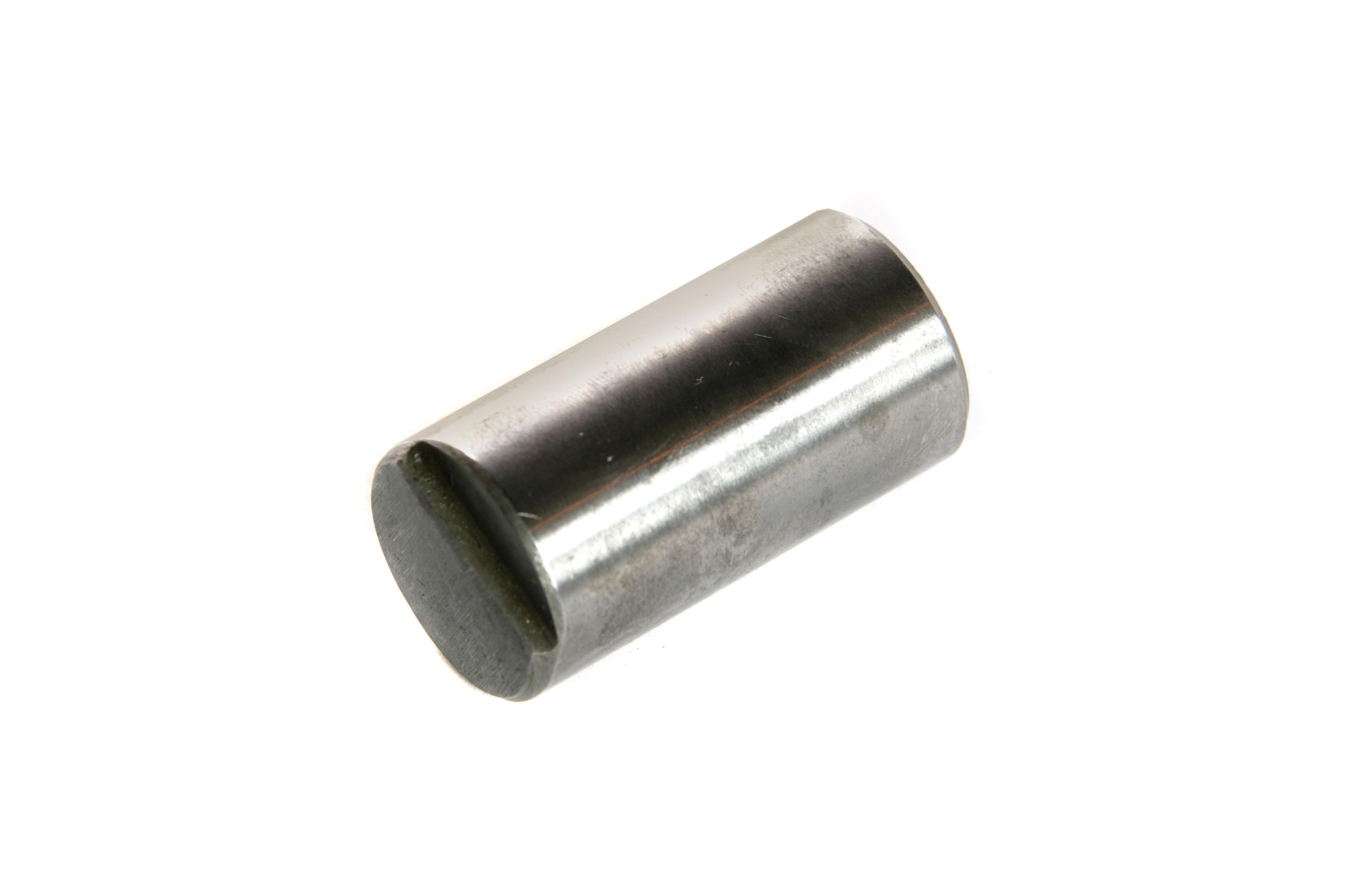CHALLENGER TRACTOR CLEVIS PIN (AGCO) 1866538M2