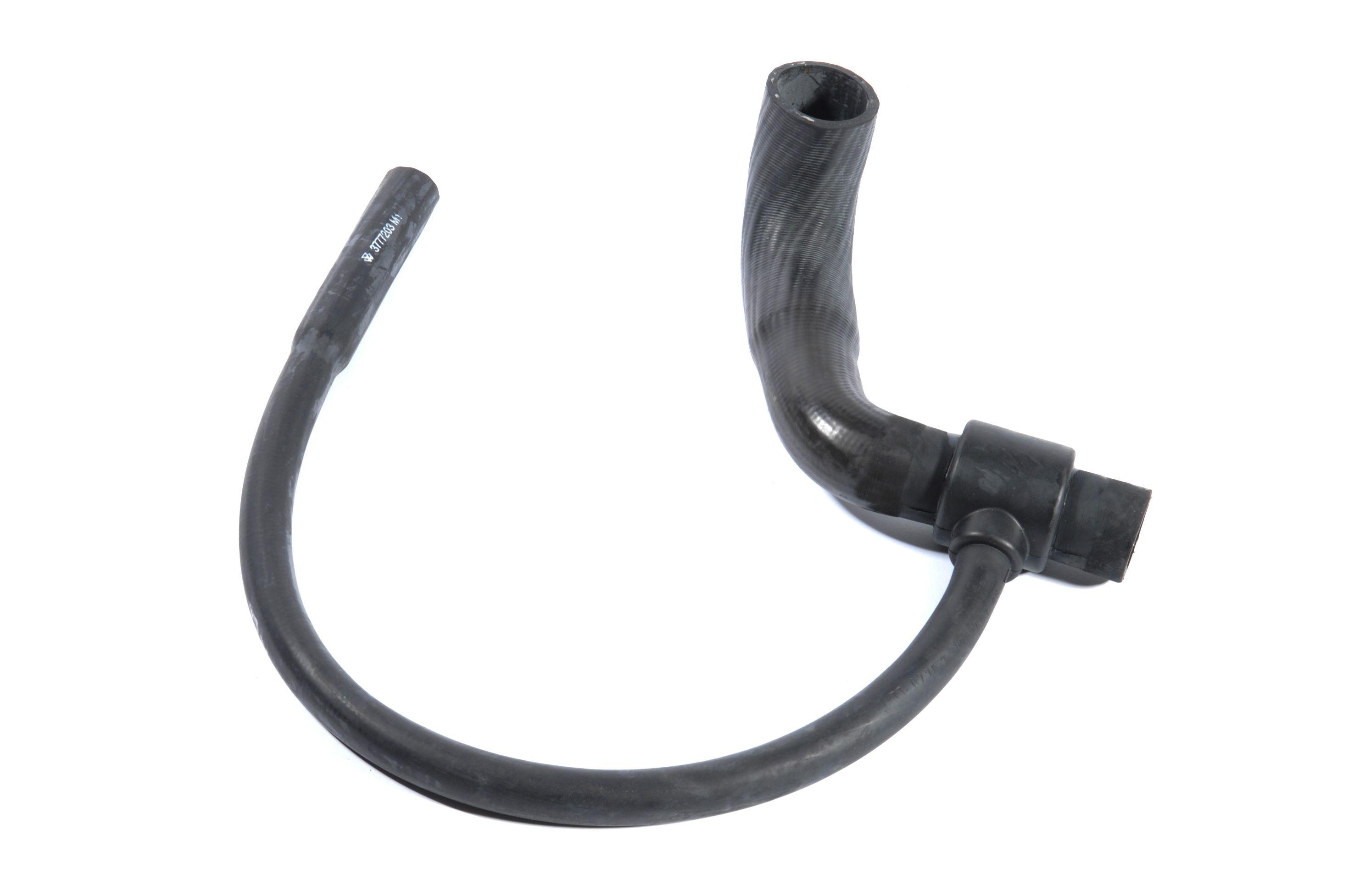 MASSEY FERGUSON TRACTOR WATER HOSE (AGCO) 3777203M1