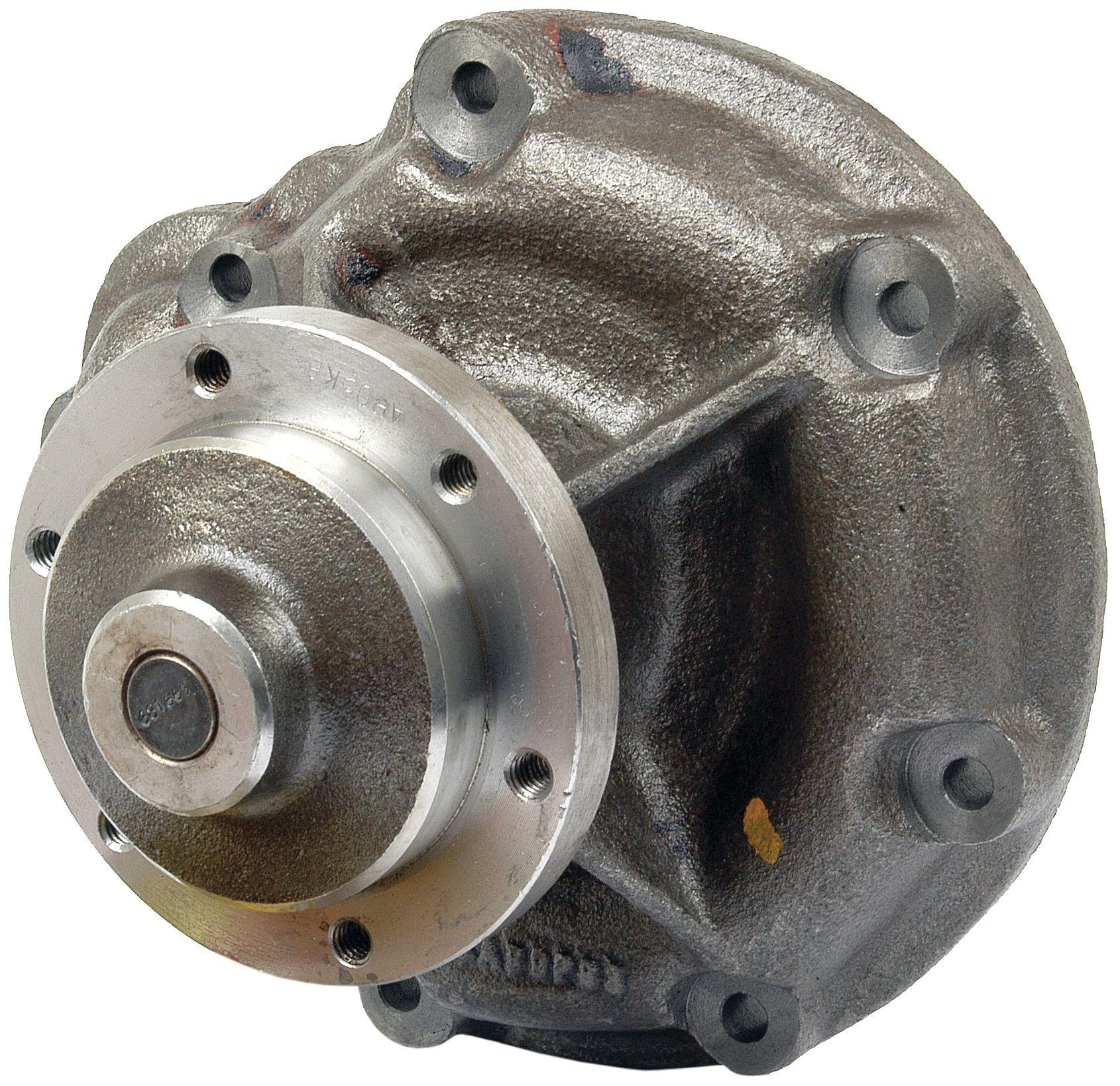 INT. HARVESTER WATER PUMP 63070