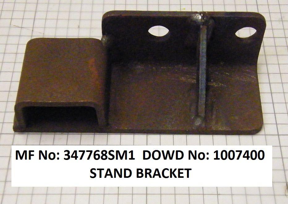 Massey Ferguson MOUNTING PLATE Part No:347 768 SM1
