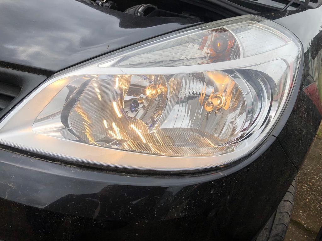 Renault Clio 2006 Headlight Left Side N/S