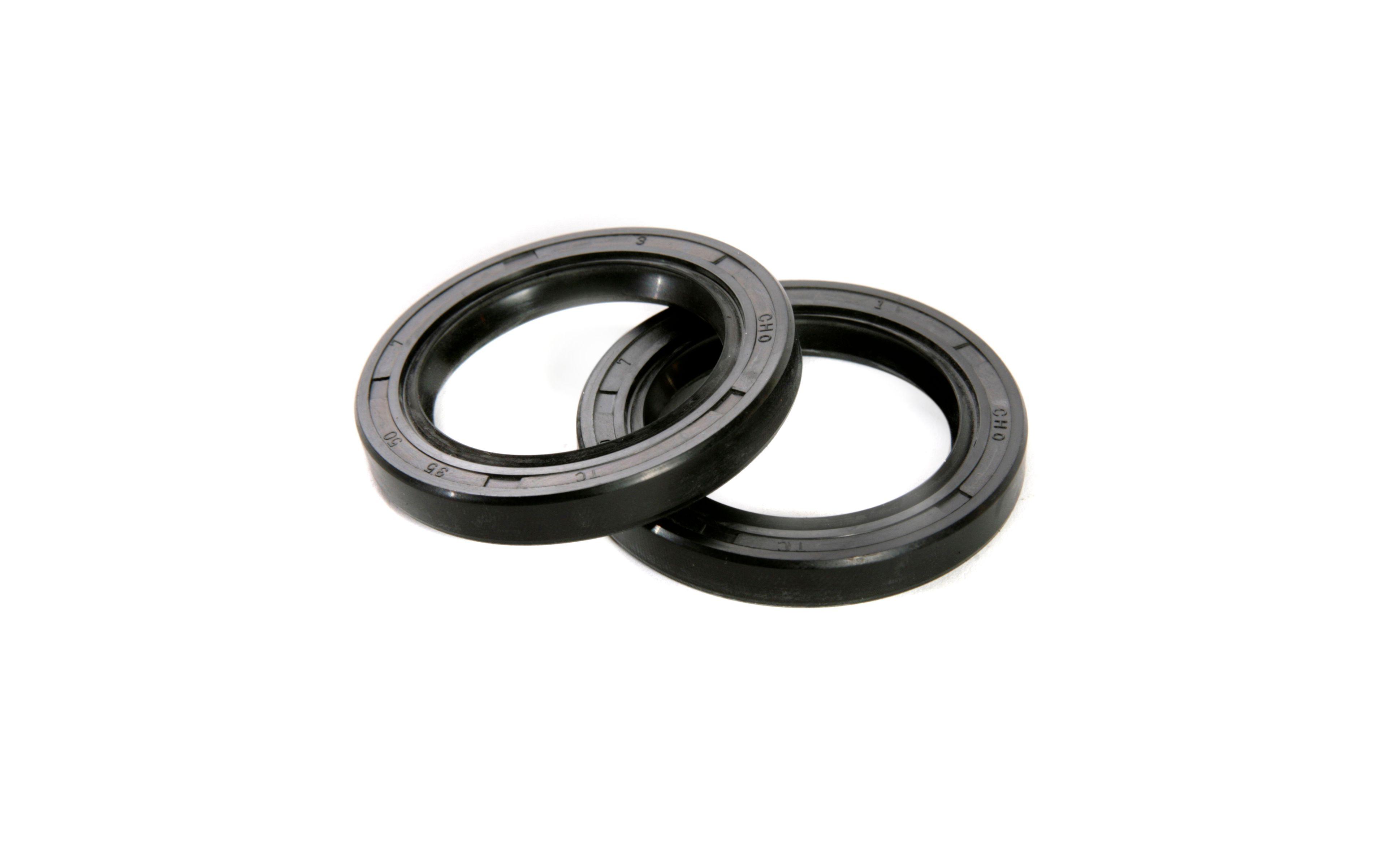 MASSEY FERGUSON TRACTOR OIL SEAL (AGCO) 392108X1