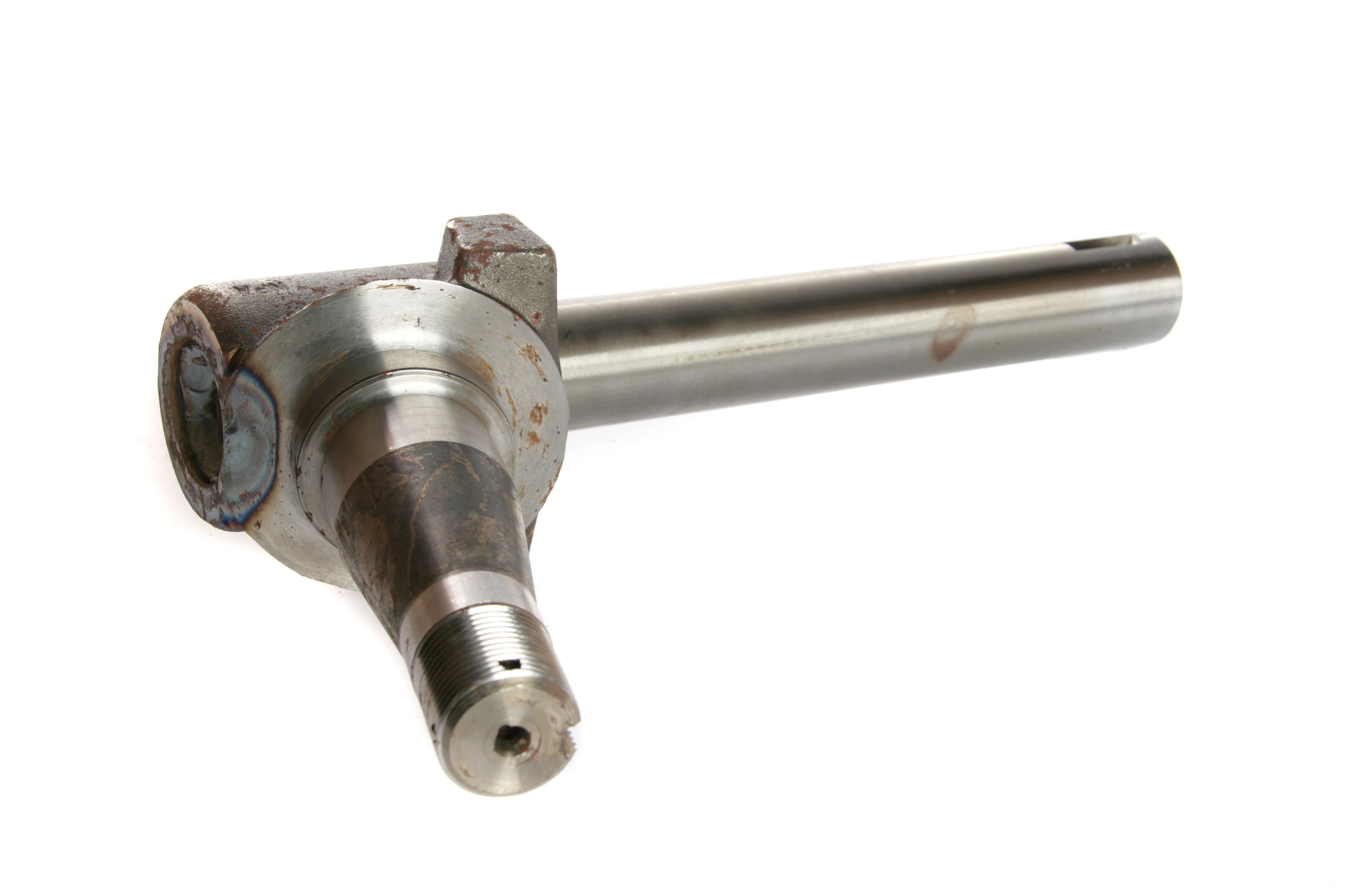 MASSEY FERGUSON TRACTOR SPINDLE (AGCO) 1696533M93
