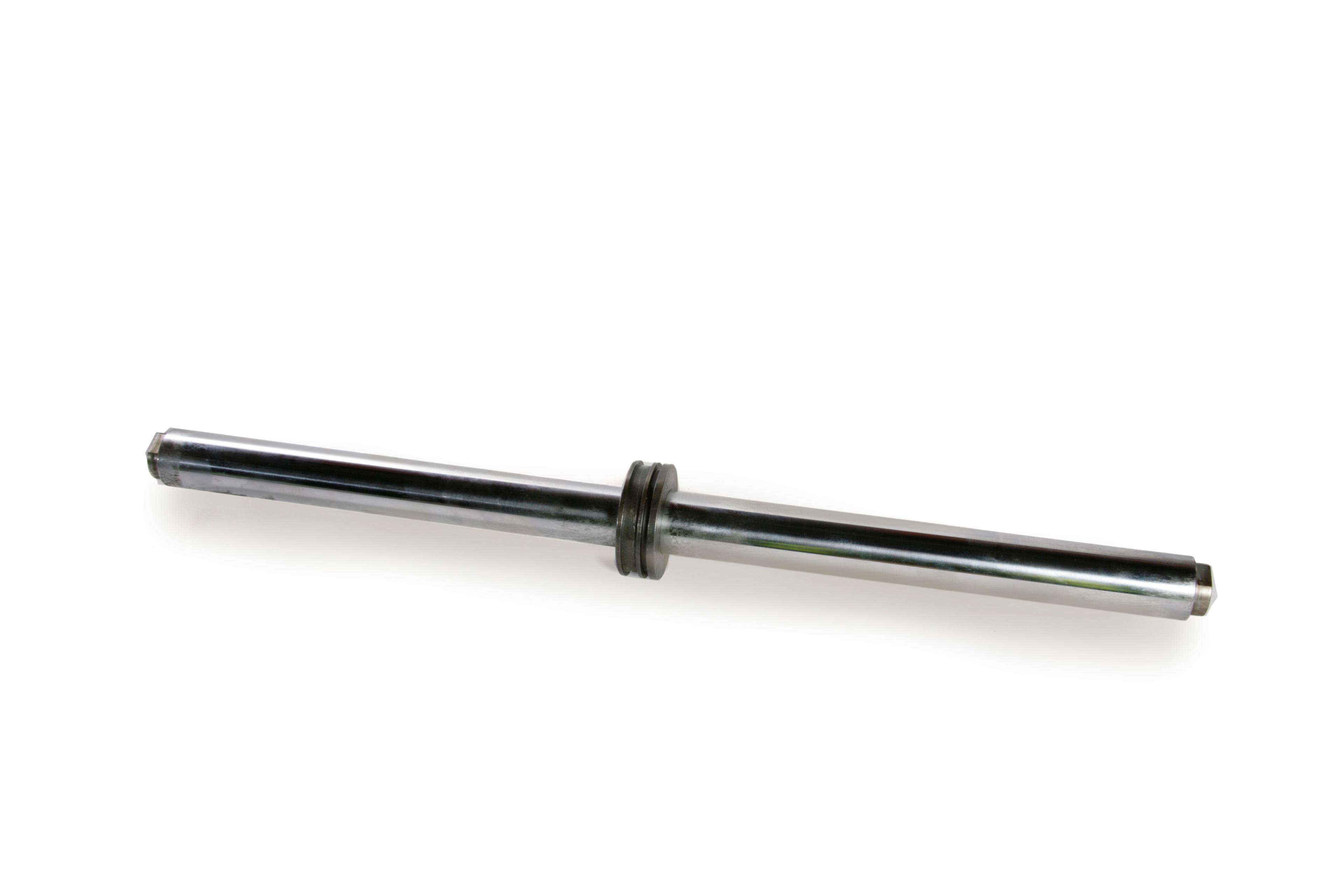 MASSEY FERGUSON TRACTOR CYLINDER ROD (AGCO) 3485513M91