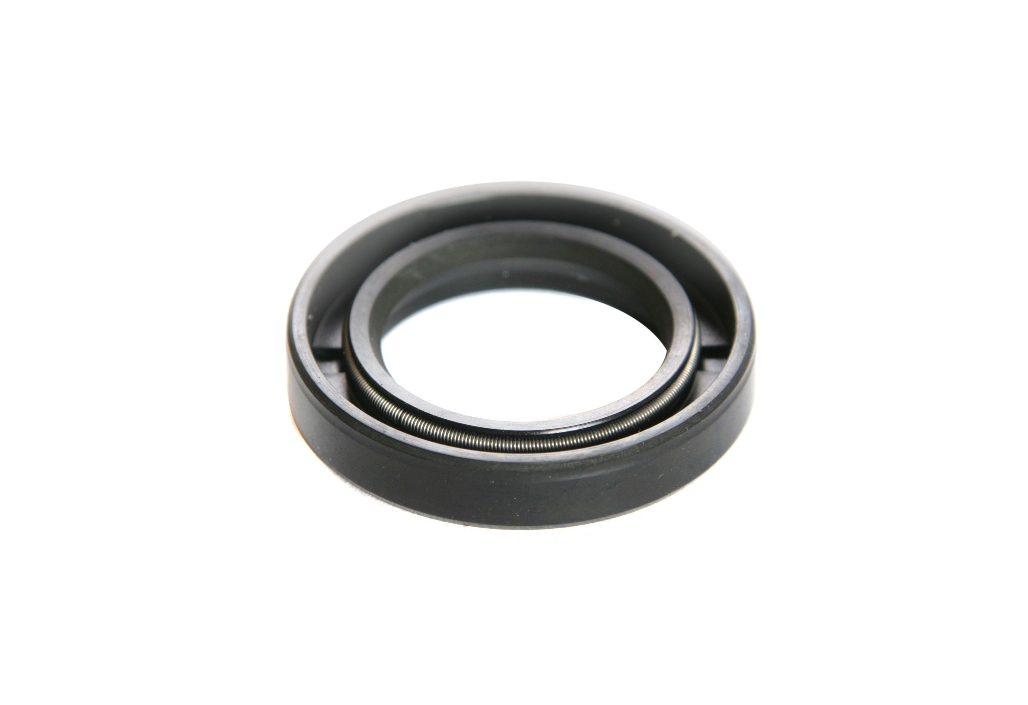 MASSEY FERGUSON TRACTOR SEAL (AGCO) 636762M1