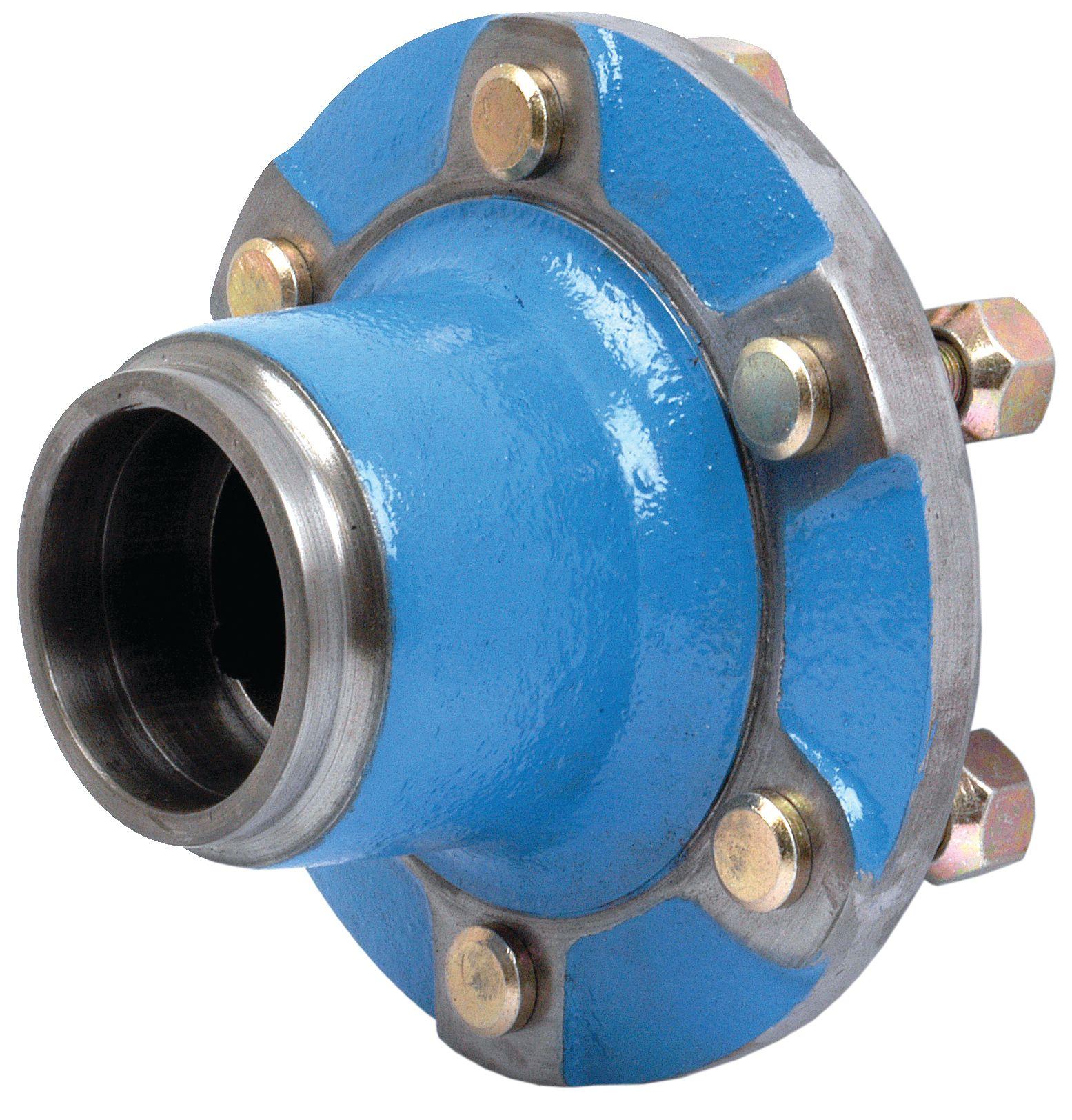 FORD NEW HOLLAND FRONT WHEEL HUB C/WSTUDS+NUTS 66388