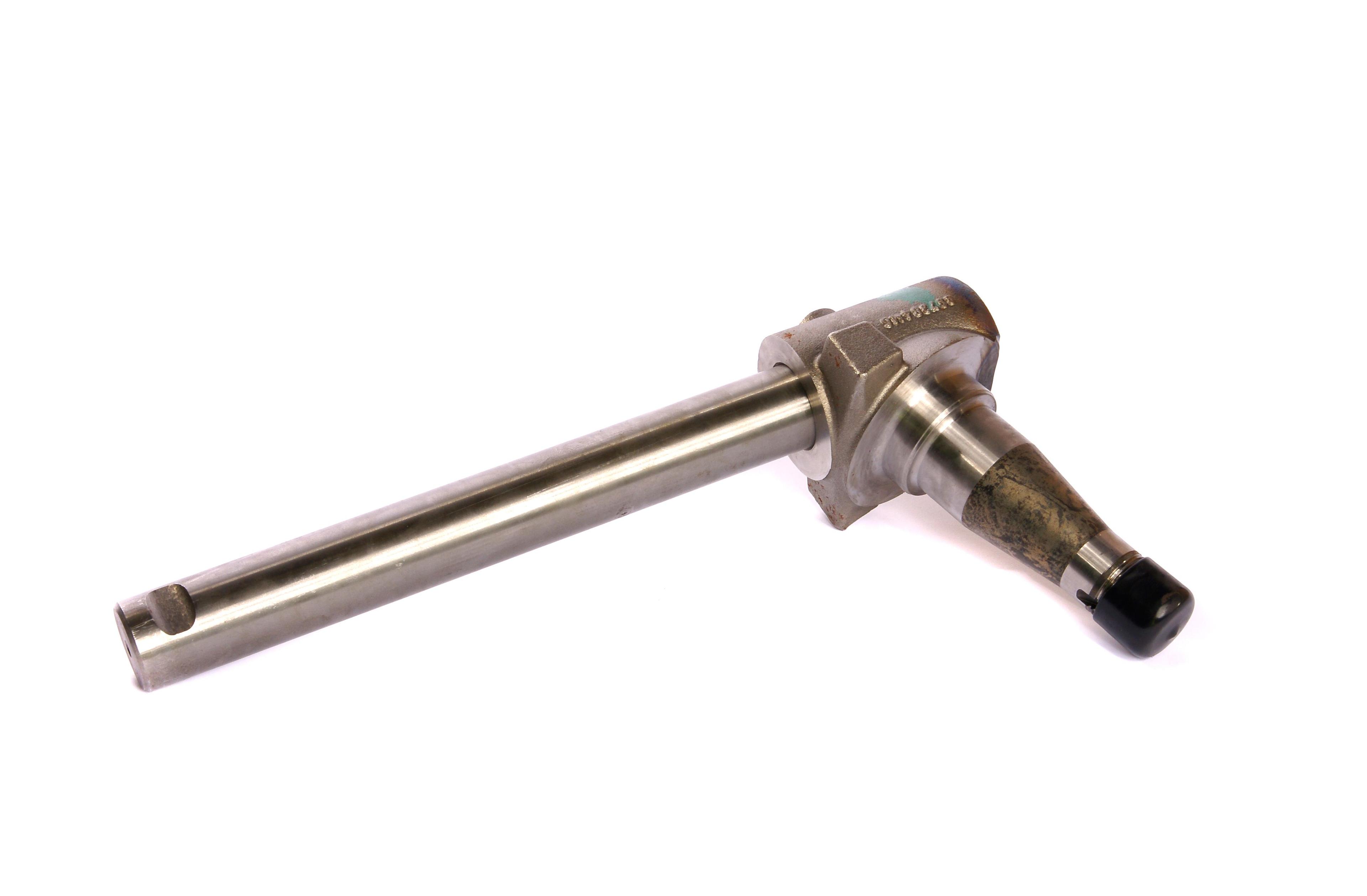 MASSEY FERGUSON TRACTOR SPINDLE (AGCO) 3595820M93