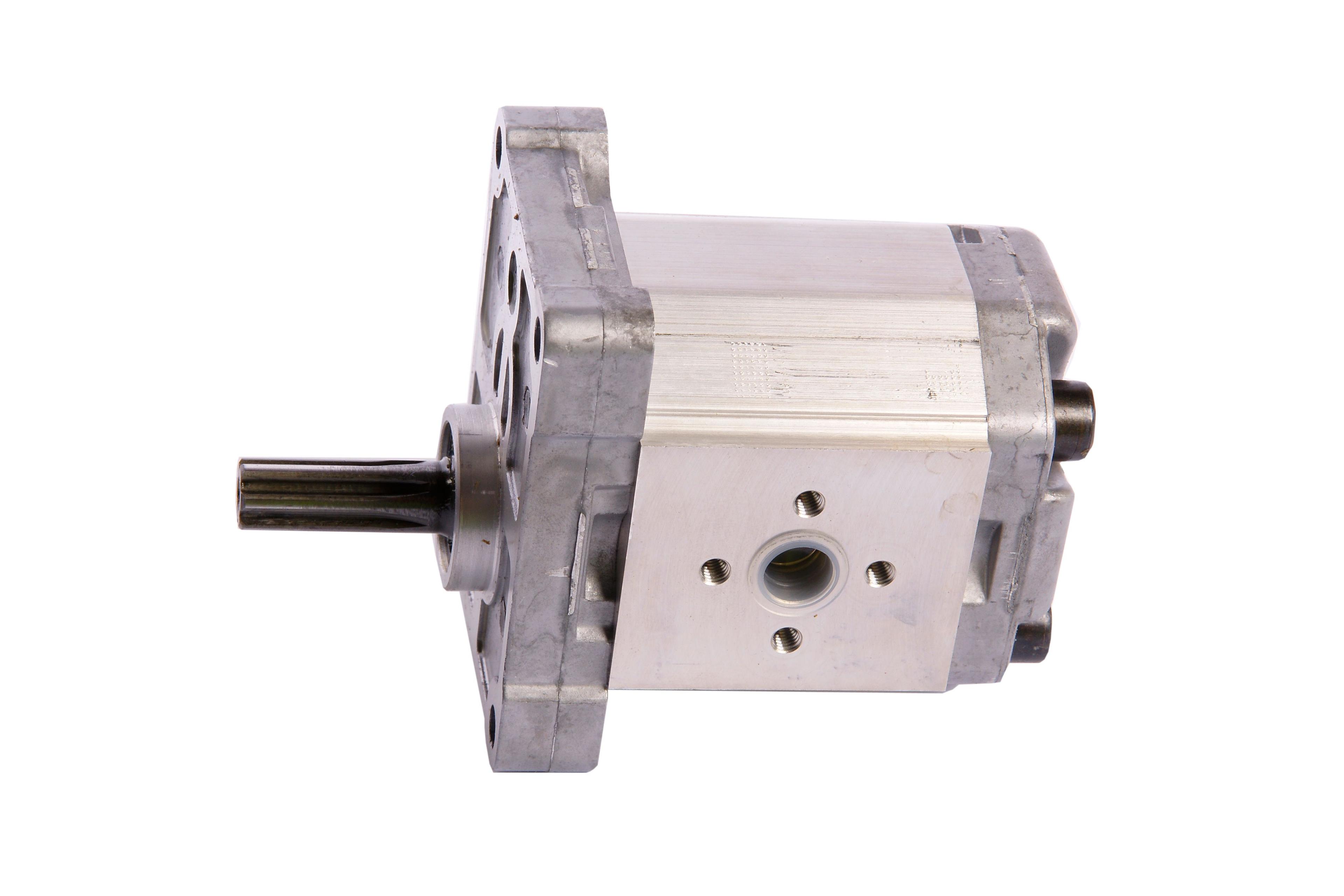 MASSEY FERGUSON TRACTOR HYDRAULIC PUMP (AGCO) 2824932M91