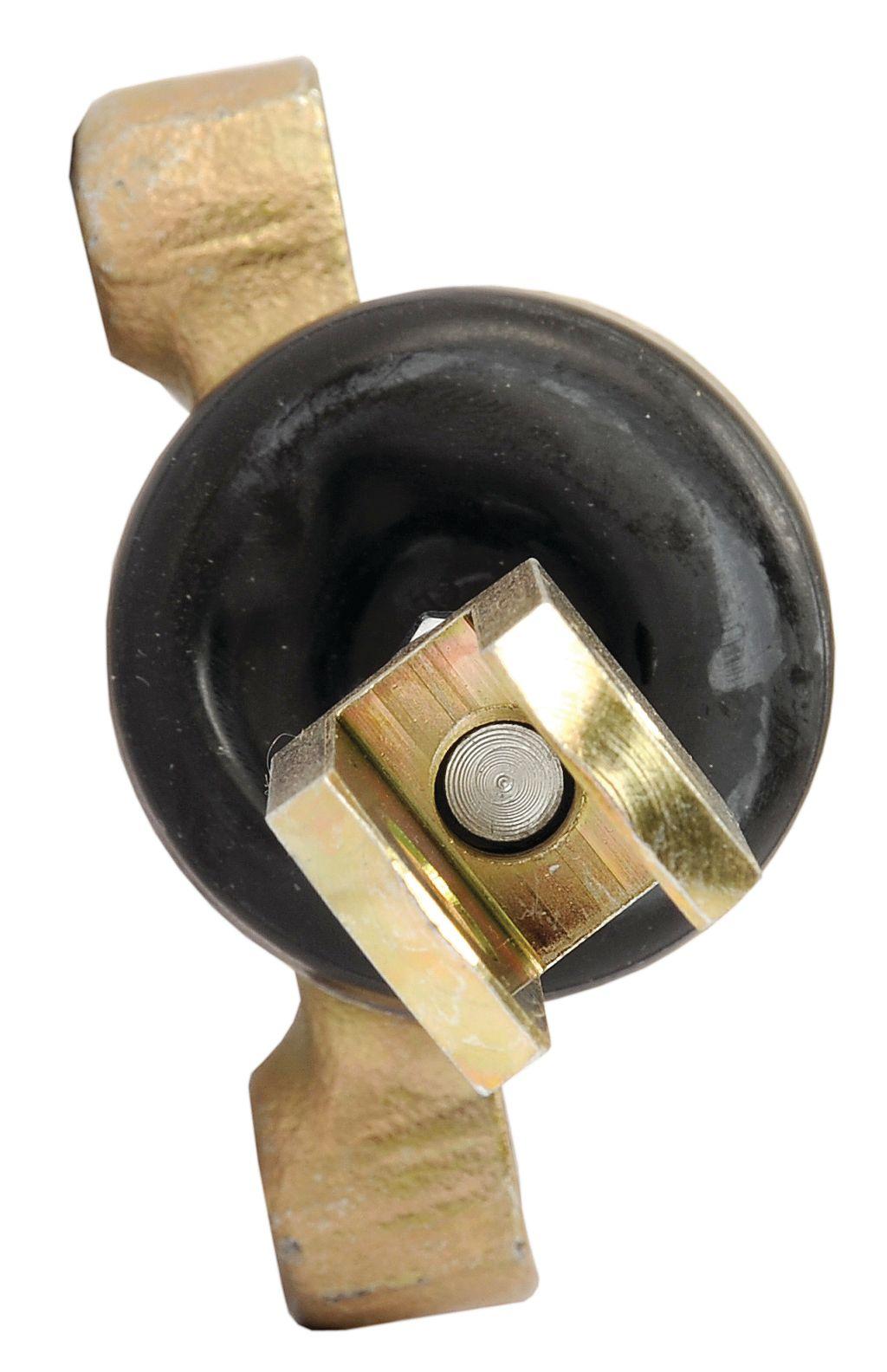 CASE IH CLUTCH SLAVE CYLINDER 102630