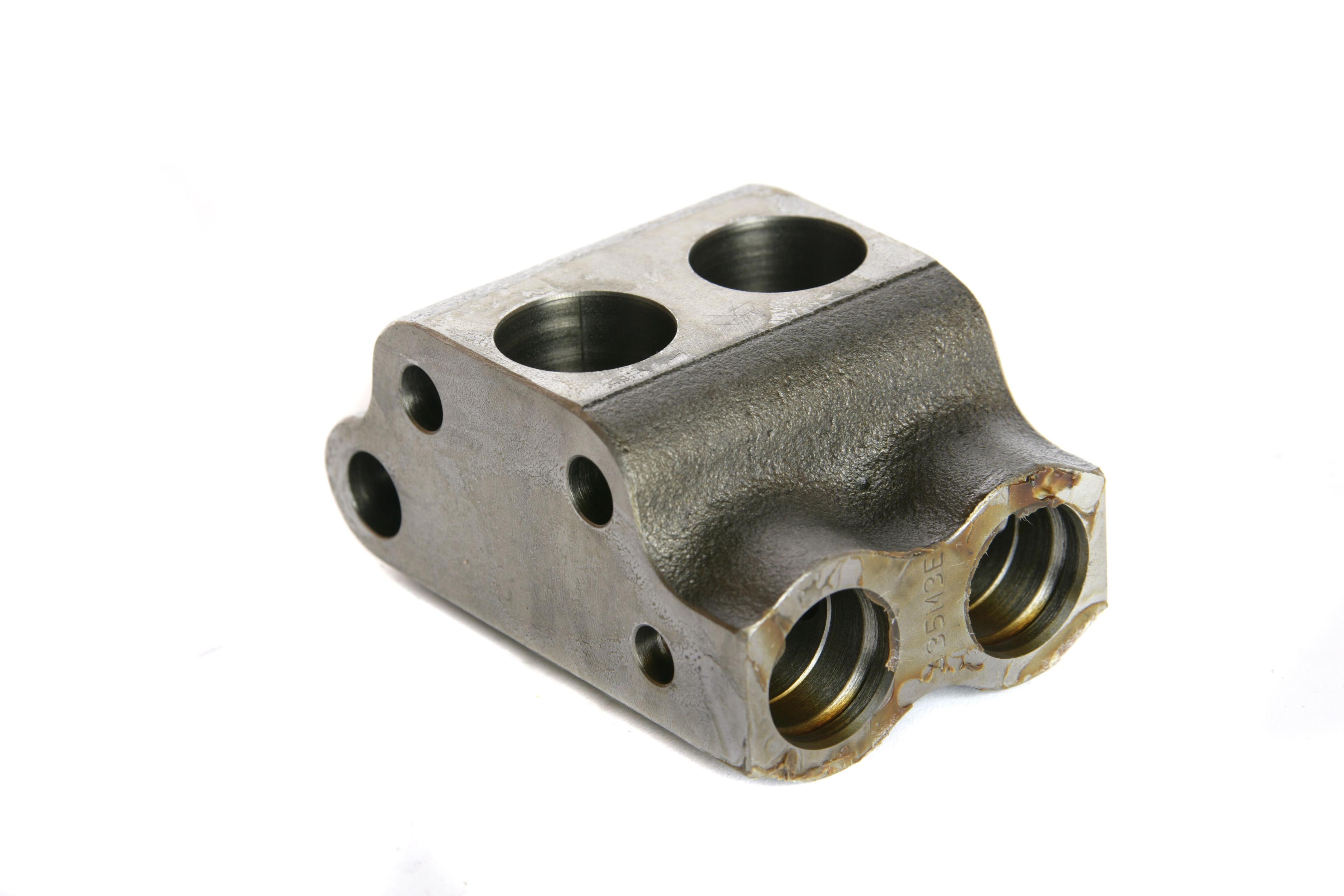 MASSEY FERGUSON TRACTOR CHAMBER (AGCO) 1868435M3