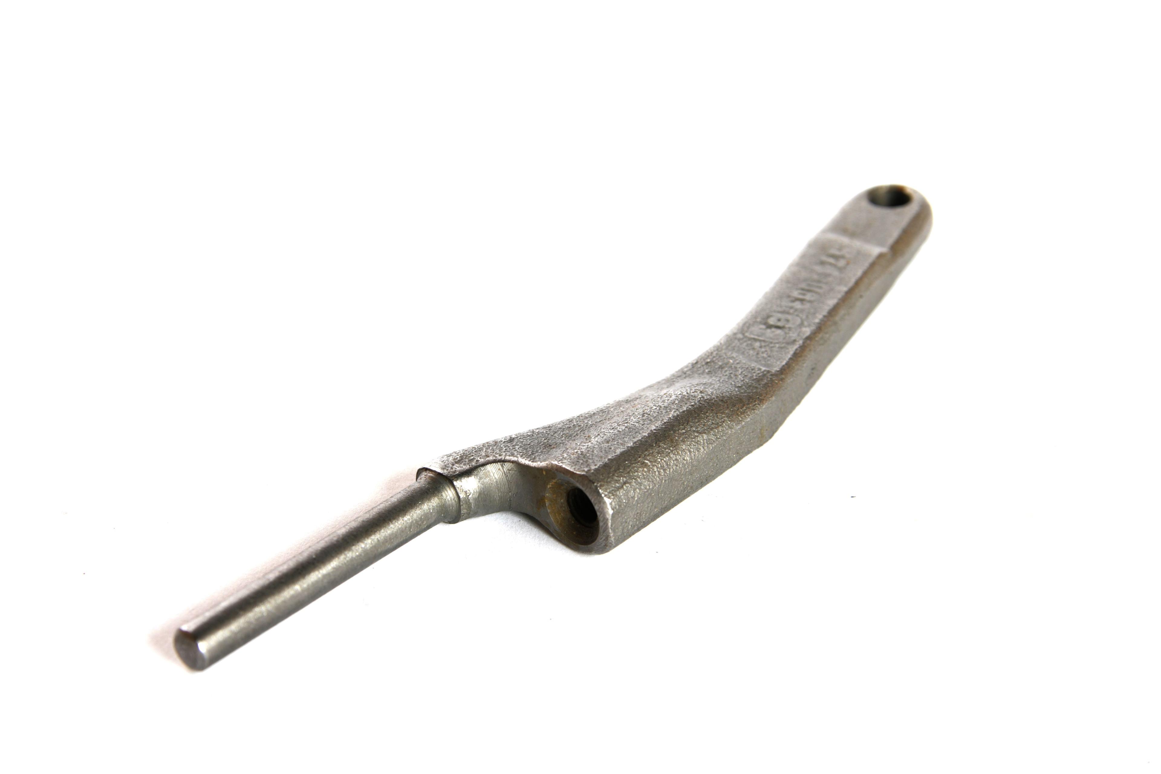 MASSEY FERGUSON TRACTOR ROD (AGCO) 516574M1