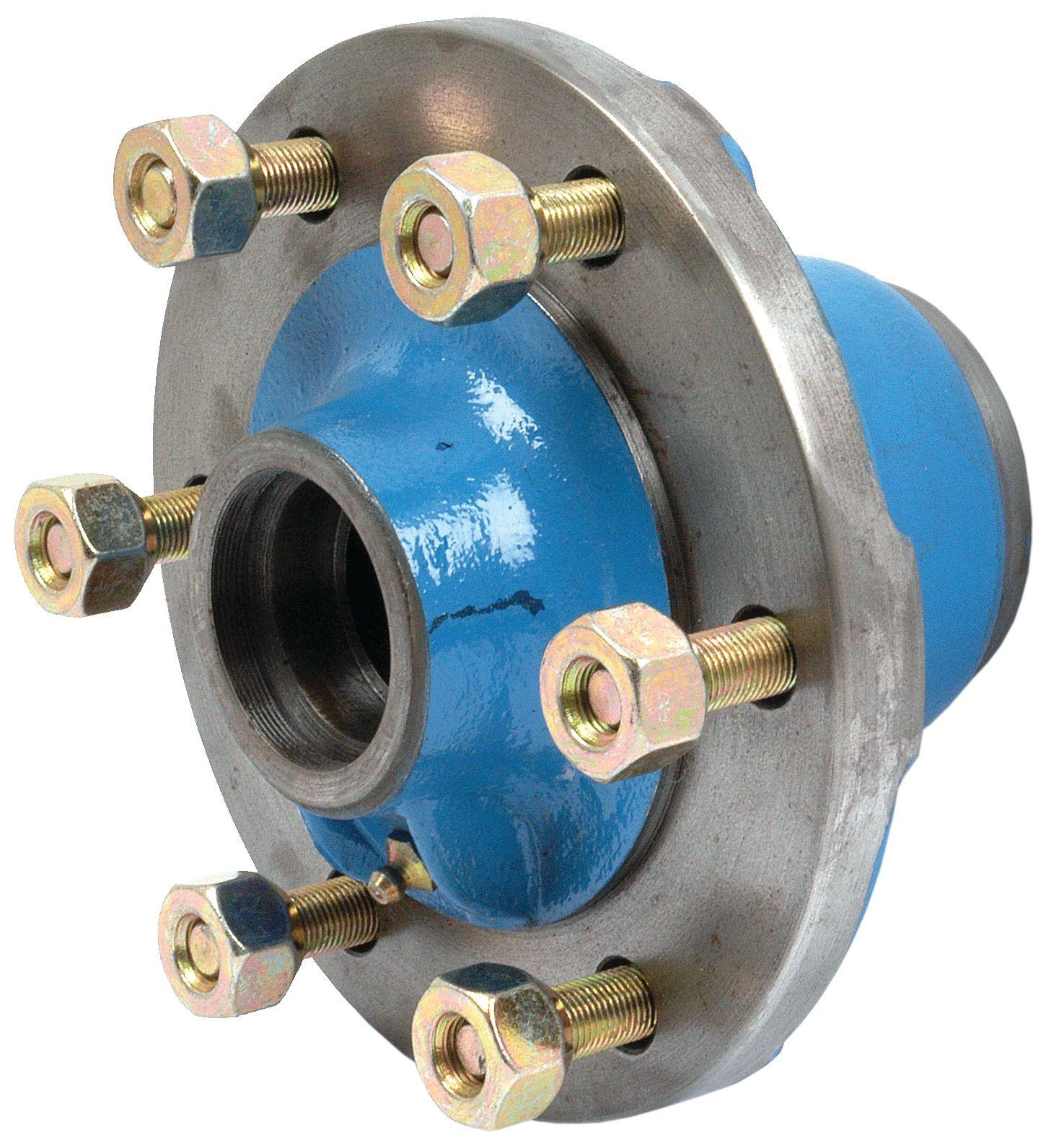 FORD NEW HOLLAND FRONT WHEEL HUB C/WSTUDS+NUTS 66388