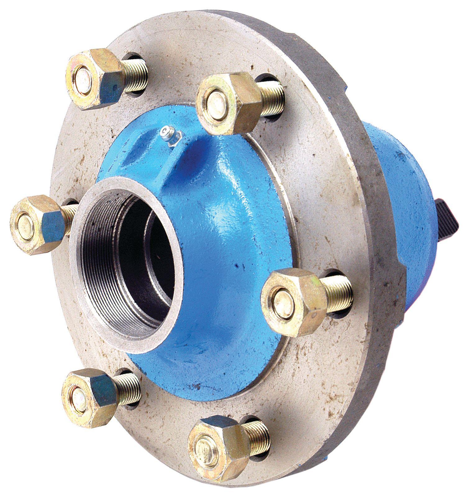 FORD NEW HOLLAND FRONT WHEEL HUB C/WSTUDS+NUTS 66389