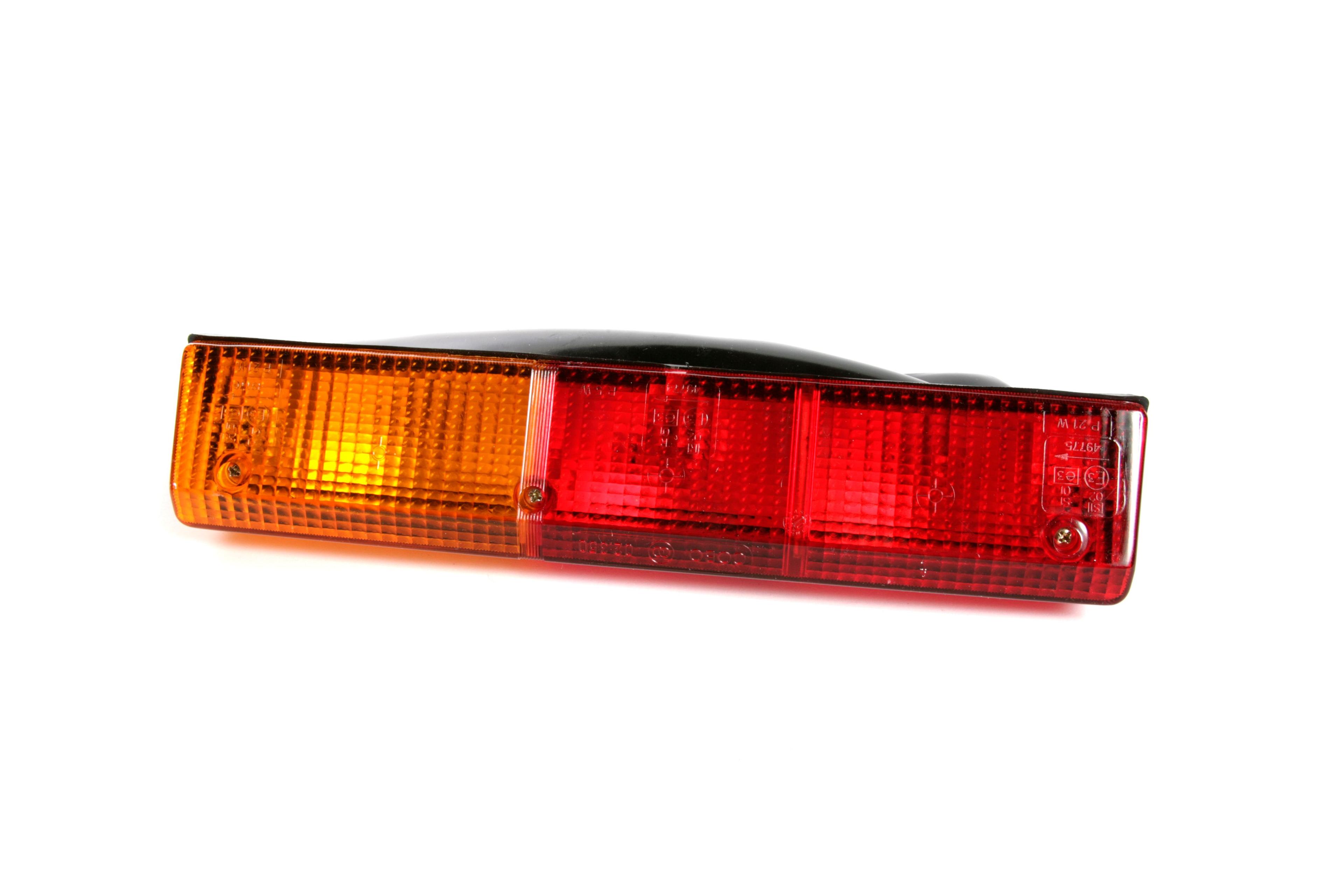 MASSEY FERGUSON TRACTOR RH REAR LAMP (AGCO) 1425886M92