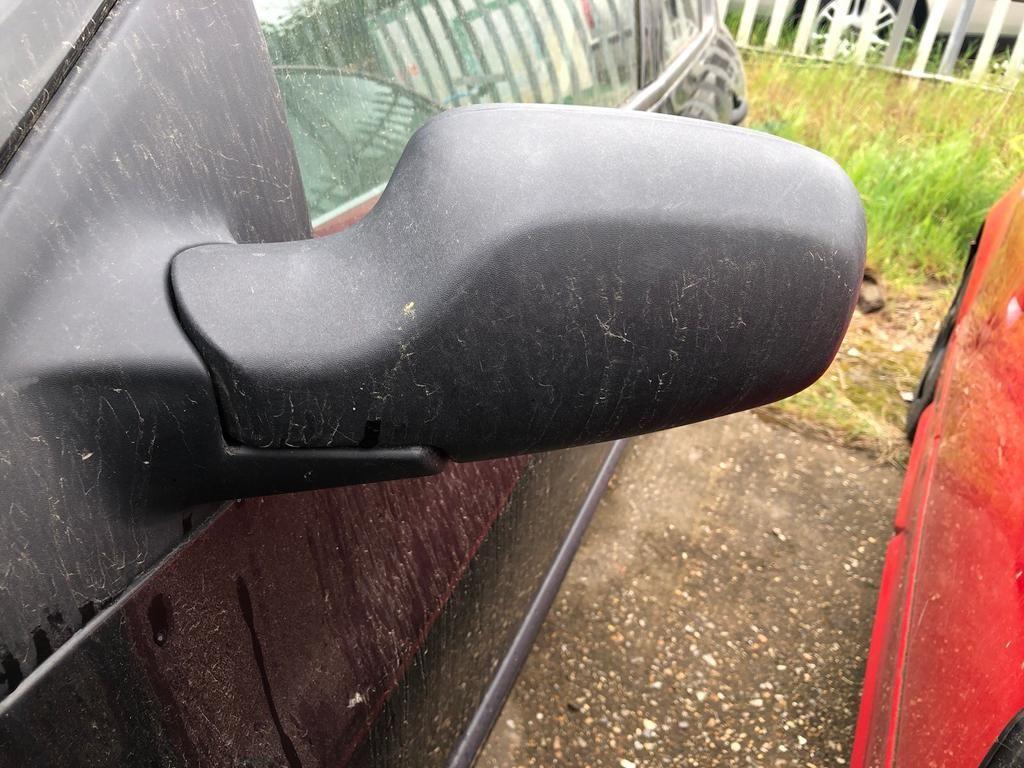 Renault Clio 2006 Wing Mirror + Casing Left Side N/S