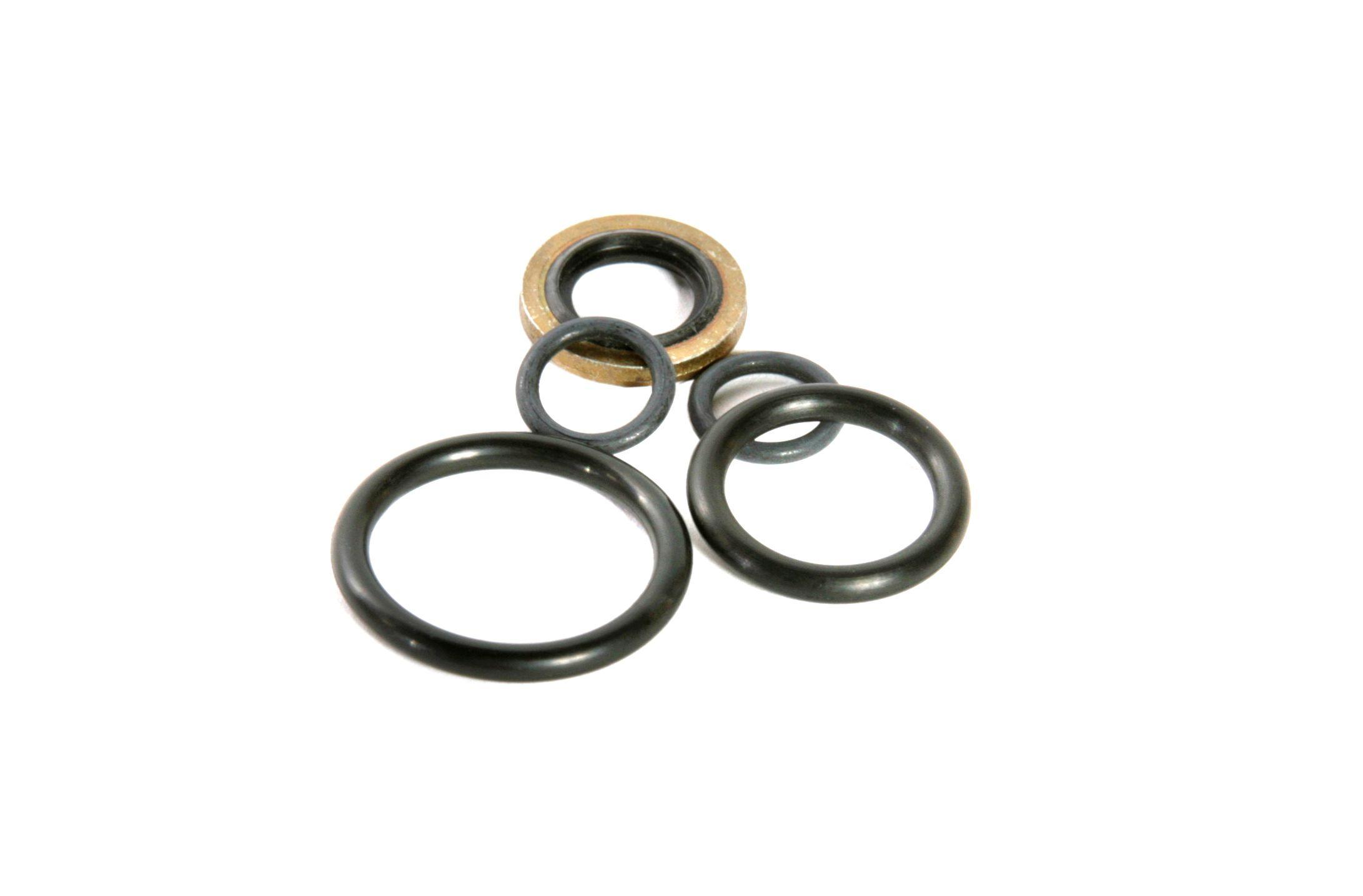 MASSEY FERGUSON TRACTOR SEALS KIT (AGCO) 3186708M92