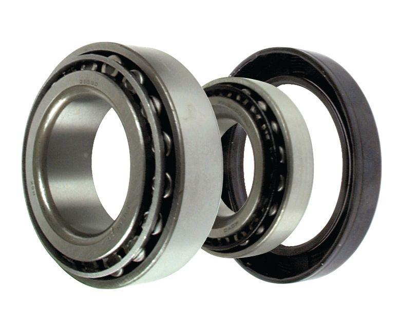 CASE IH WHEEL BEARING KIT (3245164R91) 14042