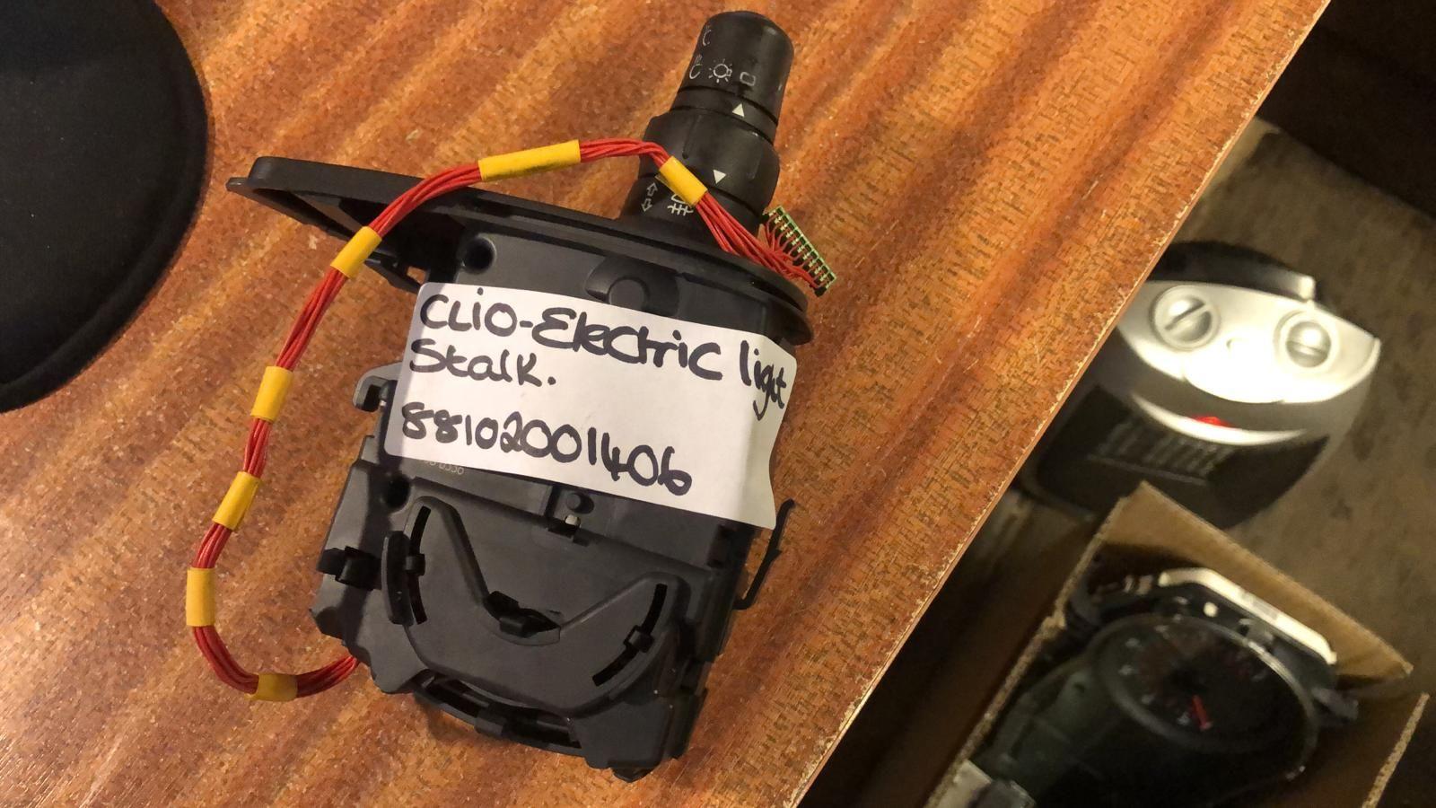 Renault Clio 2006 Electric Light Stalk