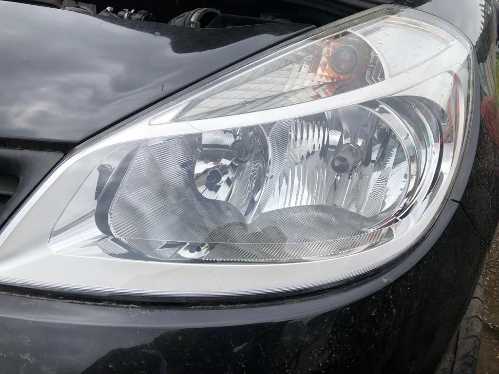 Renault Clio 2006 Headlight Left Side N/S
