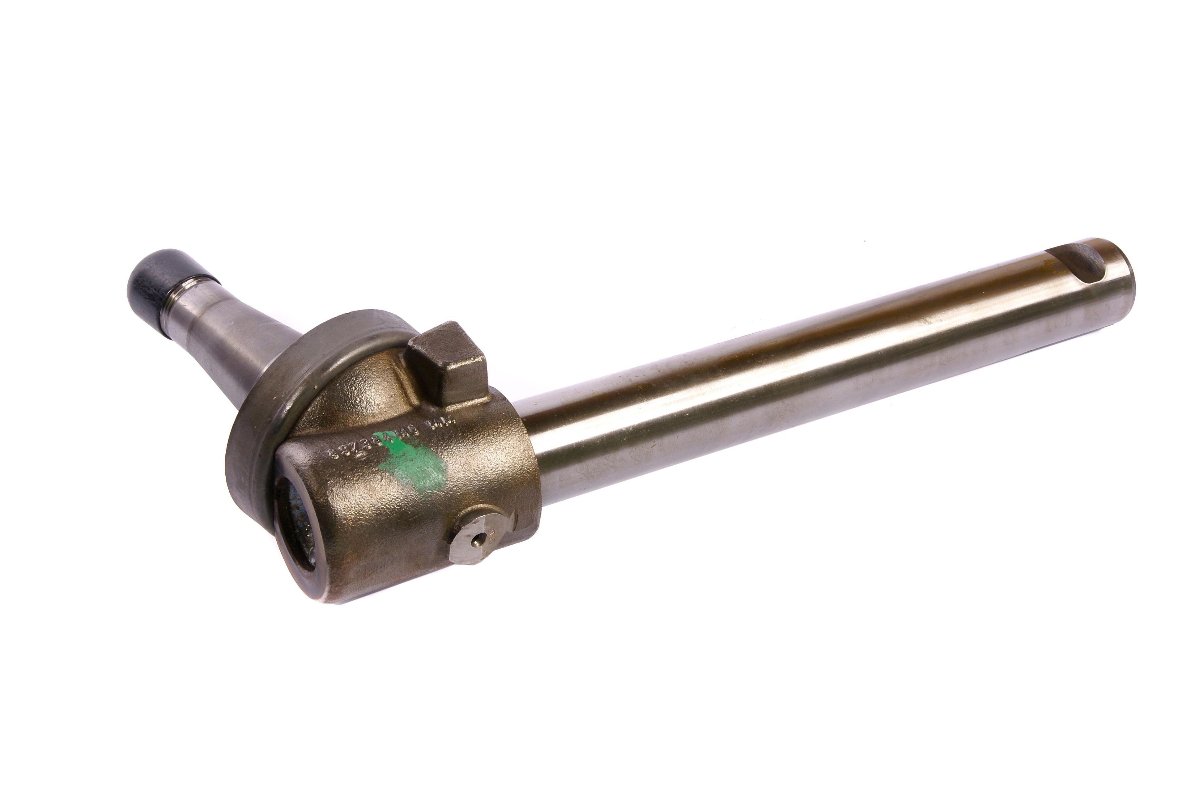 MASSEY FERGUSON TRACTOR SPINDLE (AGCO) 3809153M91
