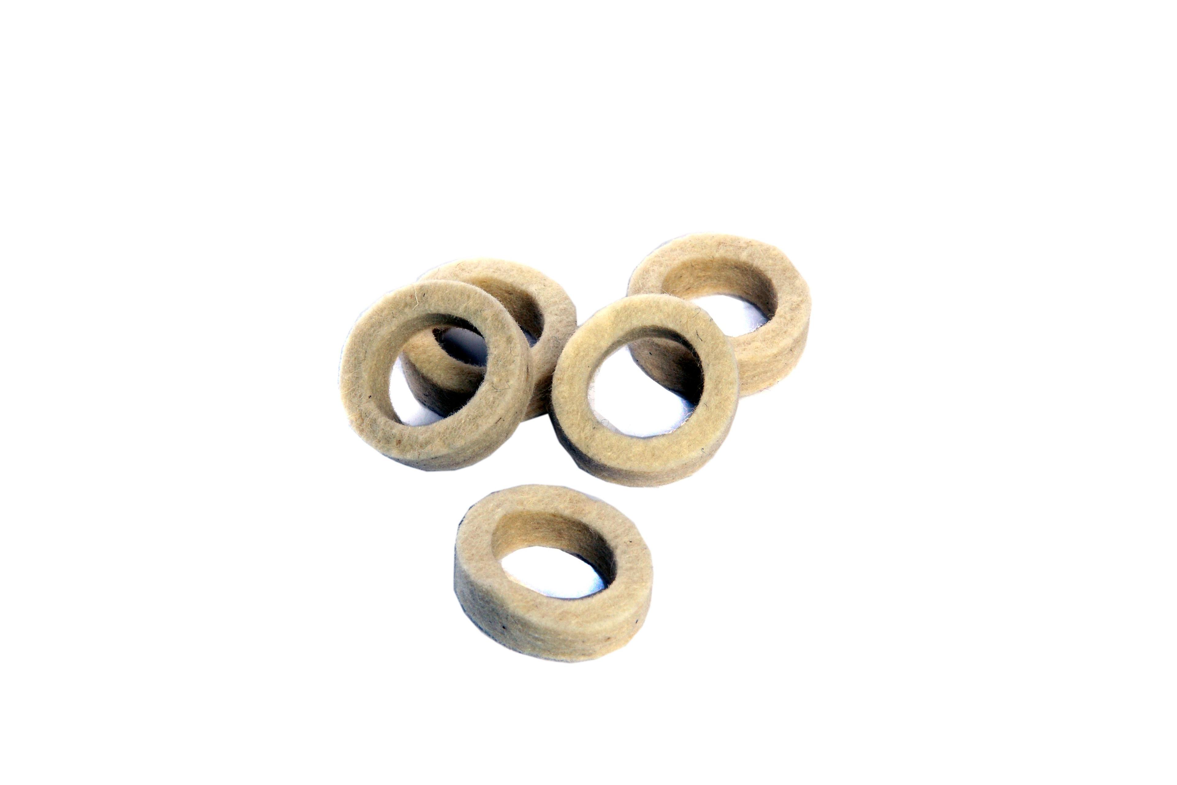 MASSEY FERGUSON TRACTOR SEAL (AGCO) 1851626M1