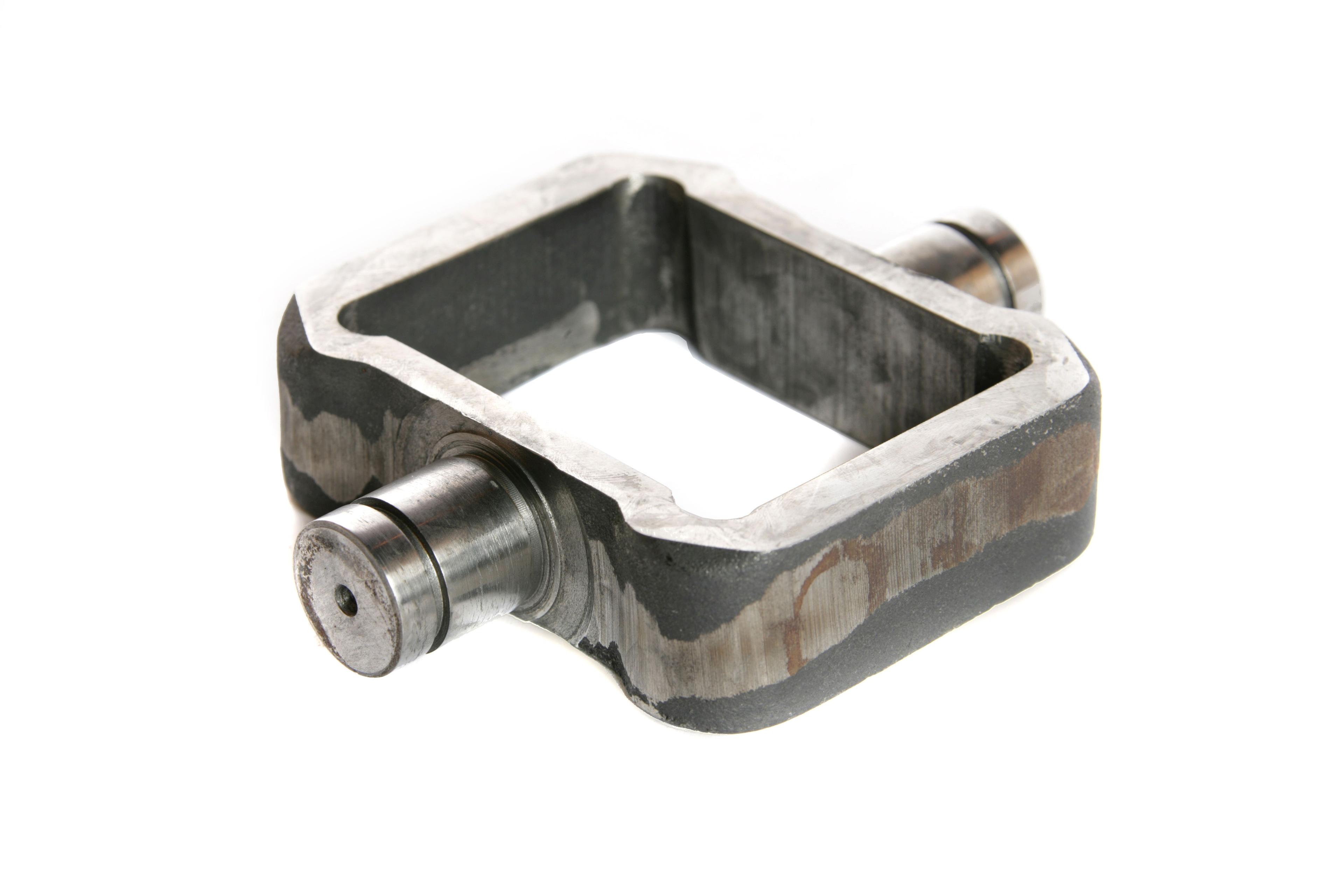 MASSEY FERGUSON TRACTOR PISTON (AGCO) 190799M1