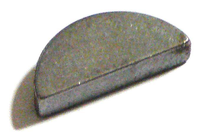JOHN DEERE WOODRUFF KEY-1/4"X1.1/4" 2918