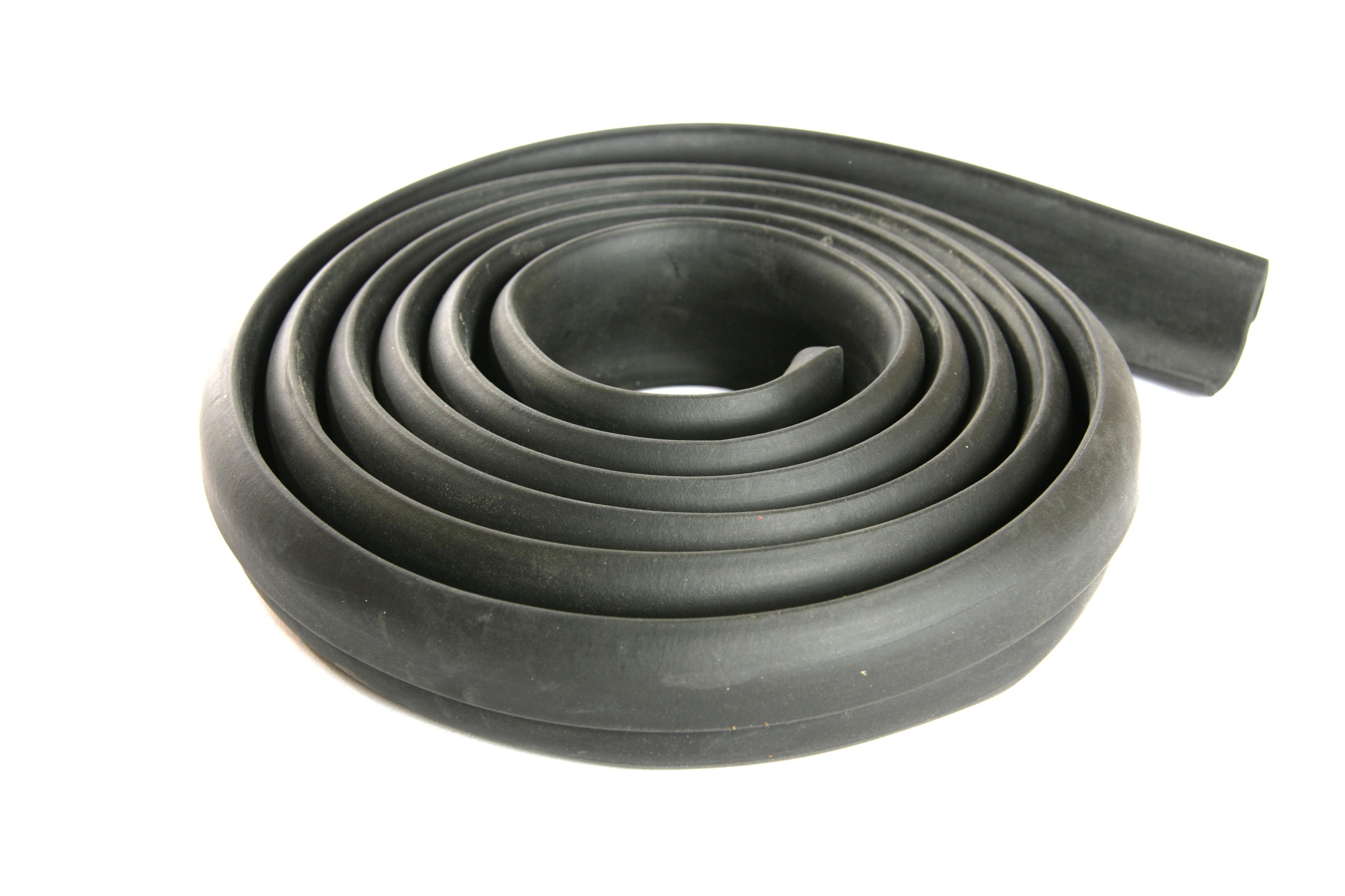 MASSEY FERGUSON TRACTOR SEALING STRIP (AGCO) 1883031M1