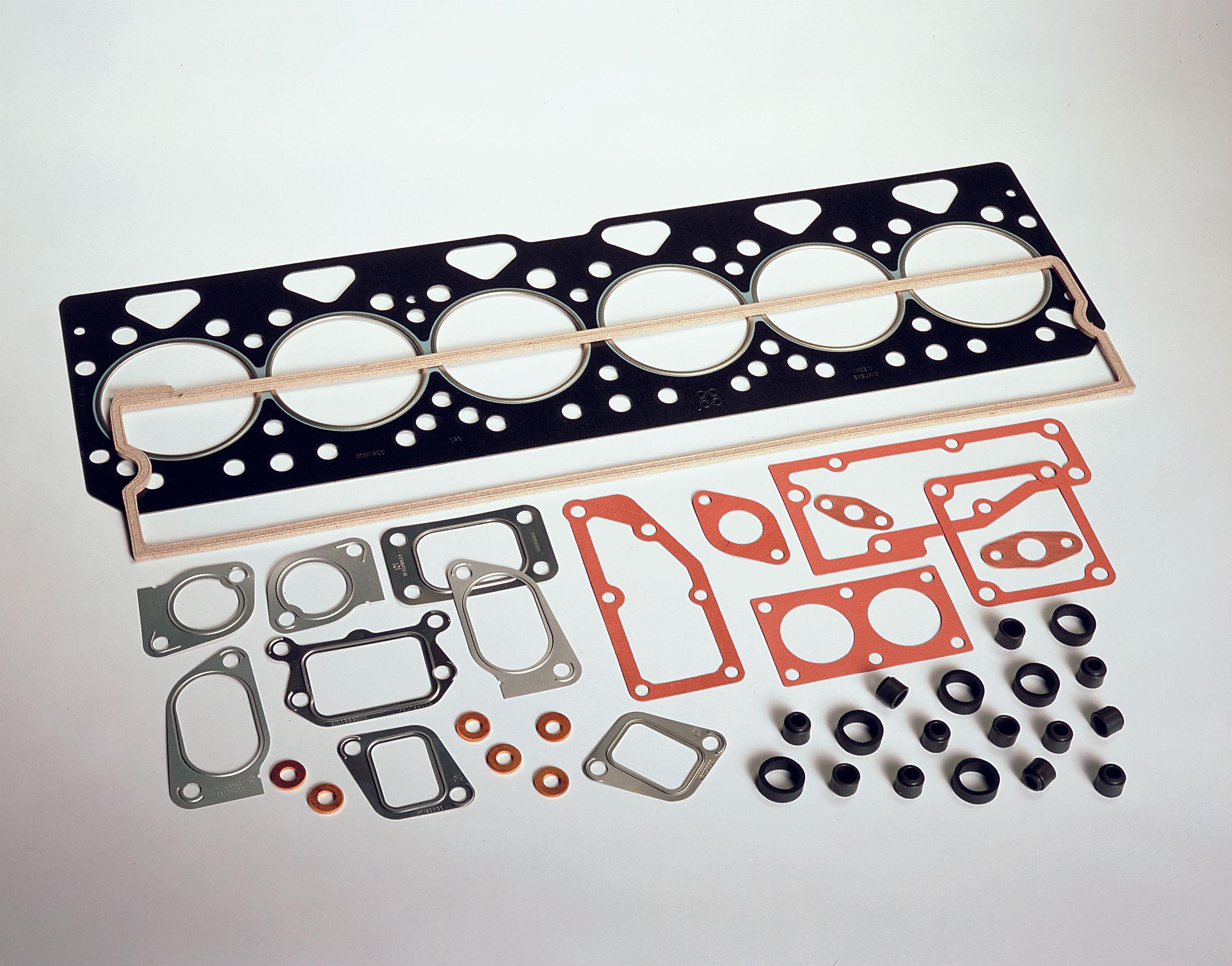 MASSEY FERGUSON TRACTOR JOINT/GASKET KIT (AGCO) 4224667M91