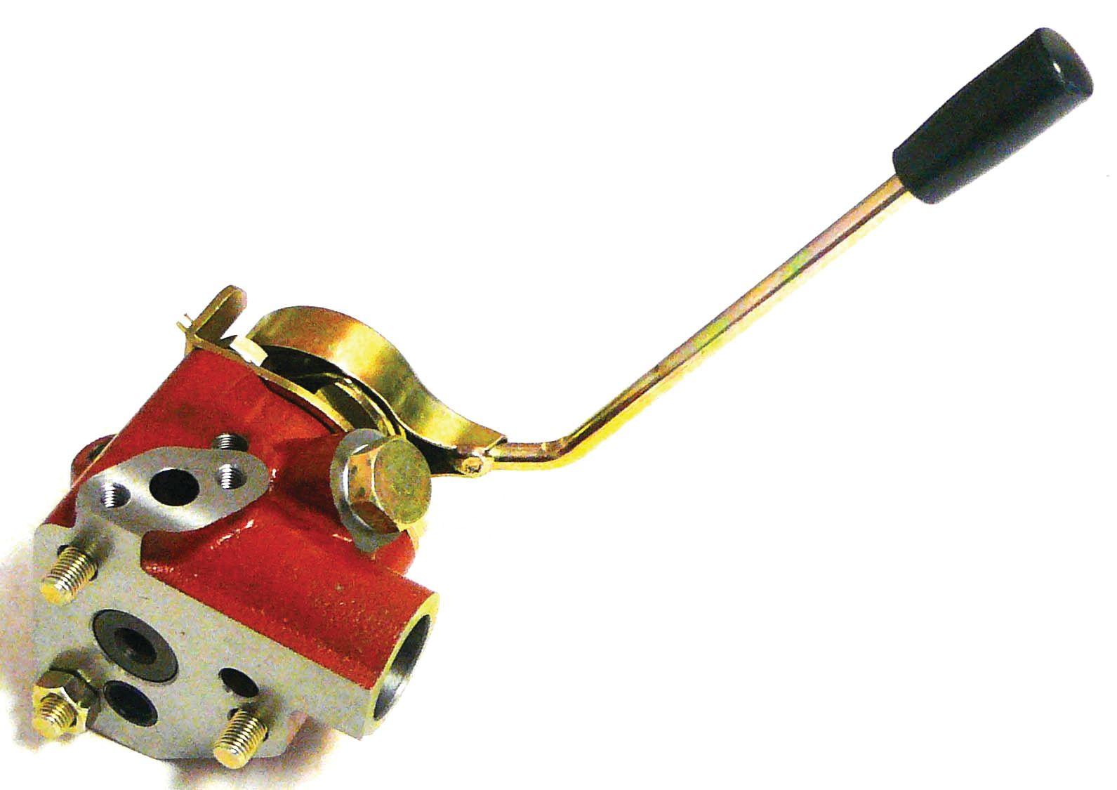 LONG TRACTOR REMOTE VALVE-RH MOUNT 58957