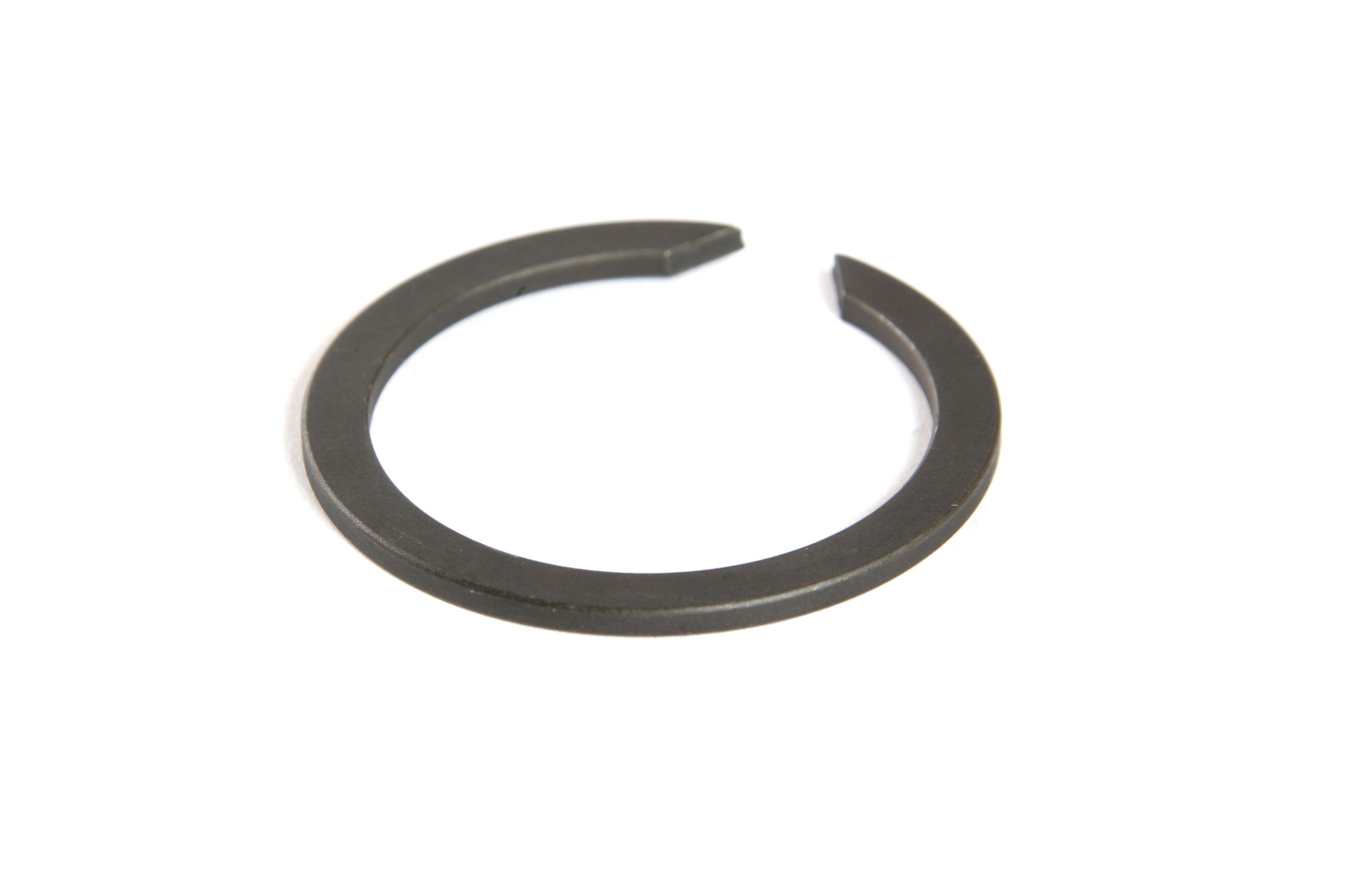 MASSEY FERGUSON TRACTOR SNAPRING (AGCO) 831581M2