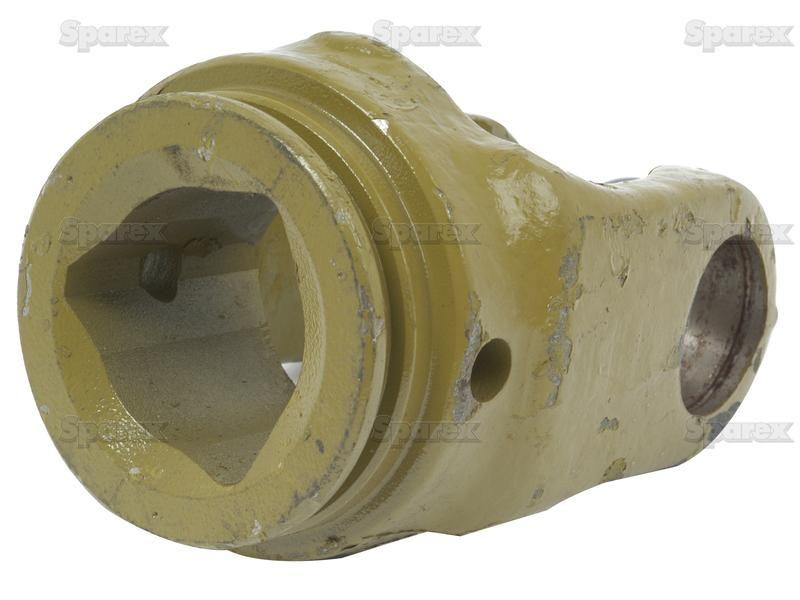PTO Wide Angle Tube Yoke (U/J Size: 32 x 76 & 27 x 94mm) Profile: Triangle, Size: 45 x 4mm, Ref: 24516. La Magdalena (674)