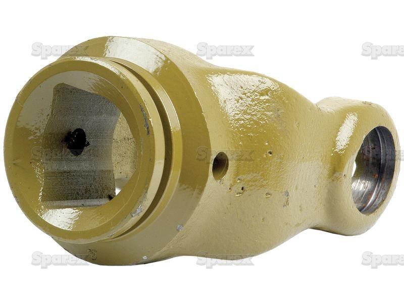 PTO Tube Yoke (U/J Size: 35 x 106.5mm) Profile: Triangle, Size: 45 x 5.5mm, Ref: 12511. La Magdalena (67)