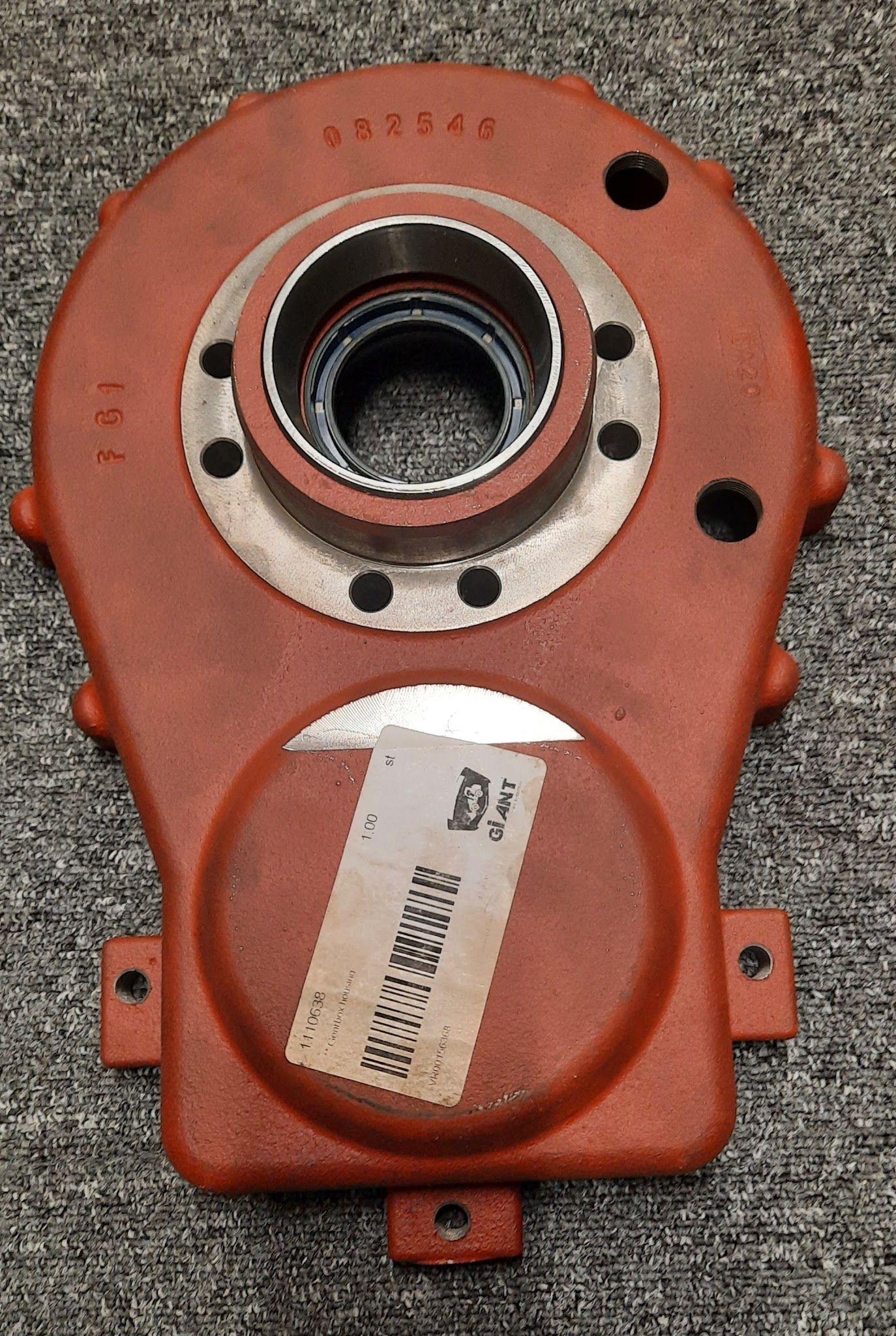 Giant by Tobroco 1110638 | Gear Box Housing including bearings