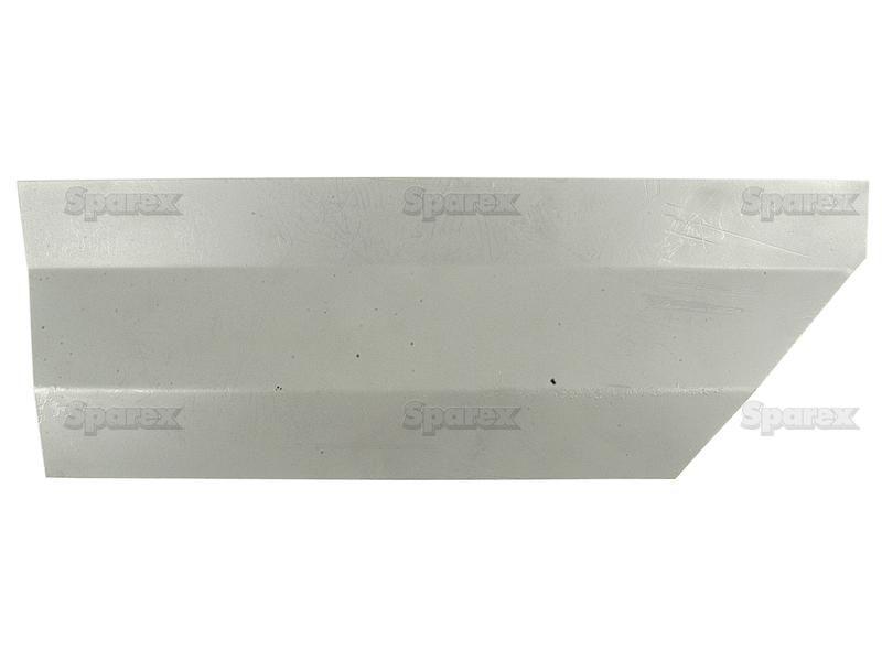 Fender Extension Plate RH for Massey Ferguson
