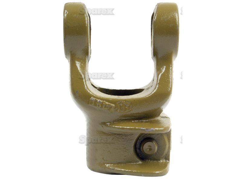 PTO Yoke - Interfering Clamp Bolt (U/J Size: 27 x 70mm) Bore Ø35mm, Key Size: 8mm. La Magdalena, Walterscheid