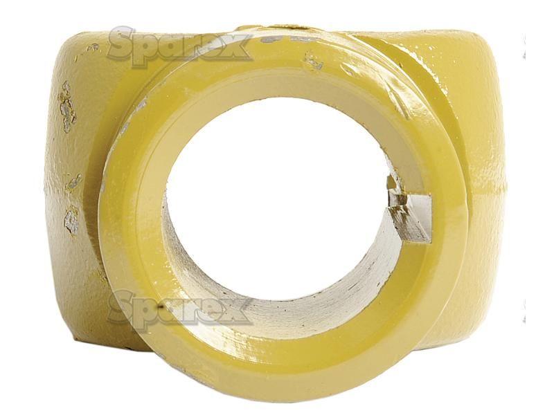 PTO Yoke - Keyed Yoke (U/J Size: 22 x 54.8mm) Bore Ø1 1/4'', Key Size: 1/4''. La Magdalena, Walterscheid