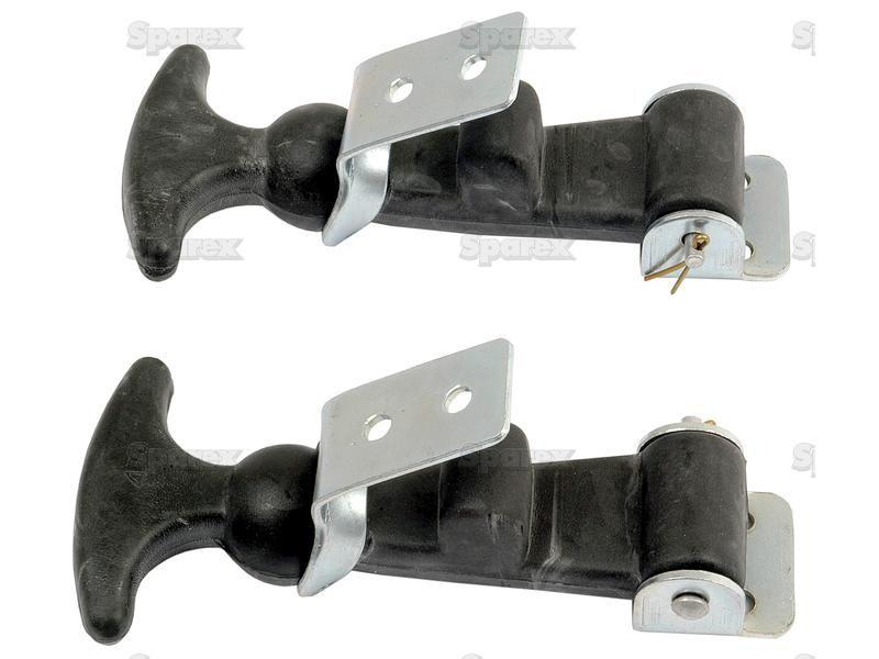 Agripak Bonnet Catch with Bracket Massey Ferguson (403657M1, 403657V1, D44737100)