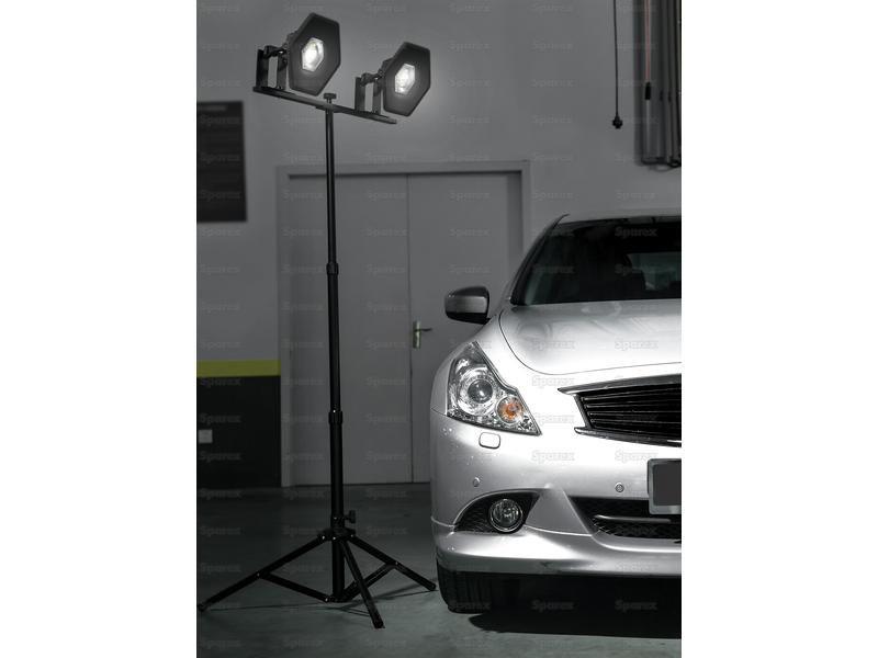 LED Rechargeable Flood Light, 2100 Lumens