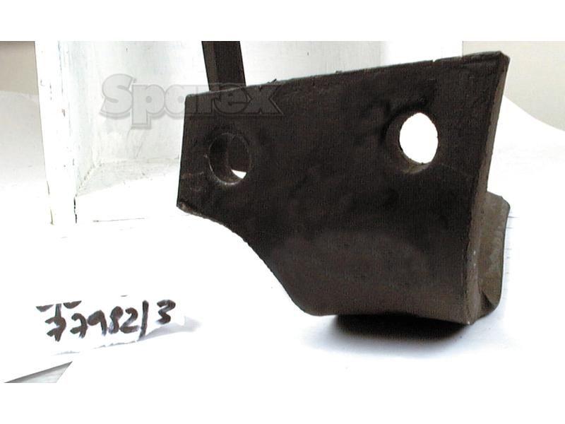 Power Harrow Blade 110x14x350mm LH. Hole centres: 68mm. Hole Ø 17mm. Replacement forKuhn. for Kuhn VARIOUS