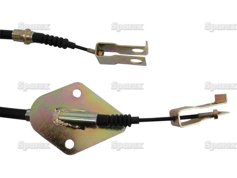 Clutch Cable - Length: 897mm, Outer cable length: 592mm. for Massey Ferguson 4345 (4200/4300 Series)