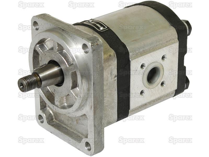Single Hydraulic Pump for Steyr 8070