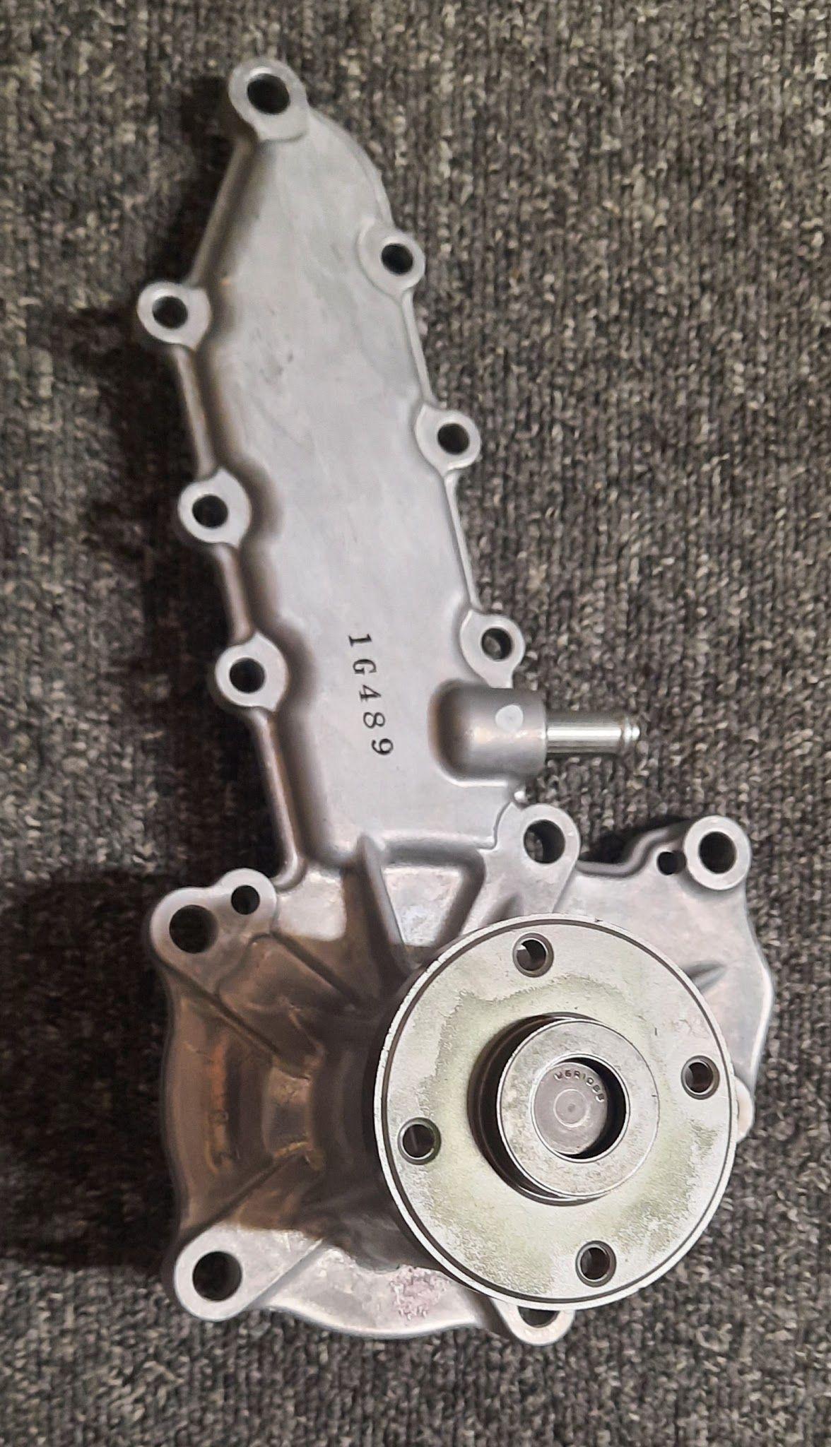 Giant by Tobroco G3050130 | Water Pump D1803 /V2403T D1803 / V2403T