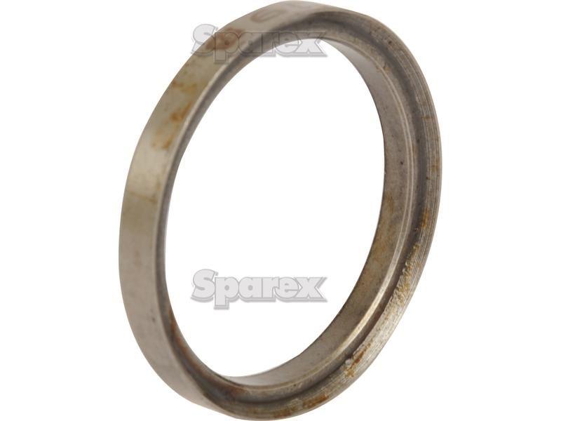 MASSEY FERGUSON TRACTOR VALVE SEAT (AGCO) 70470095