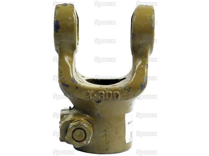 PTO Yoke - Interfering Clamp Bolt (U/J Size: 27 x 70mm) Bore Ø30mm, Key Size: 8mm. Bondioli & Pavesi, La Magdalena, Walterscheid