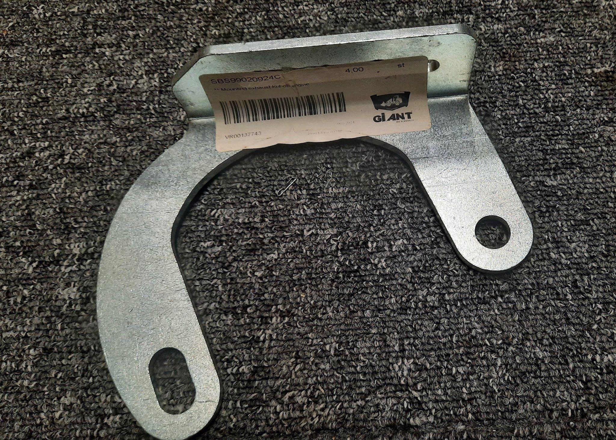 Giant by Tobroco SBS99021247 | Mounting Plate Right