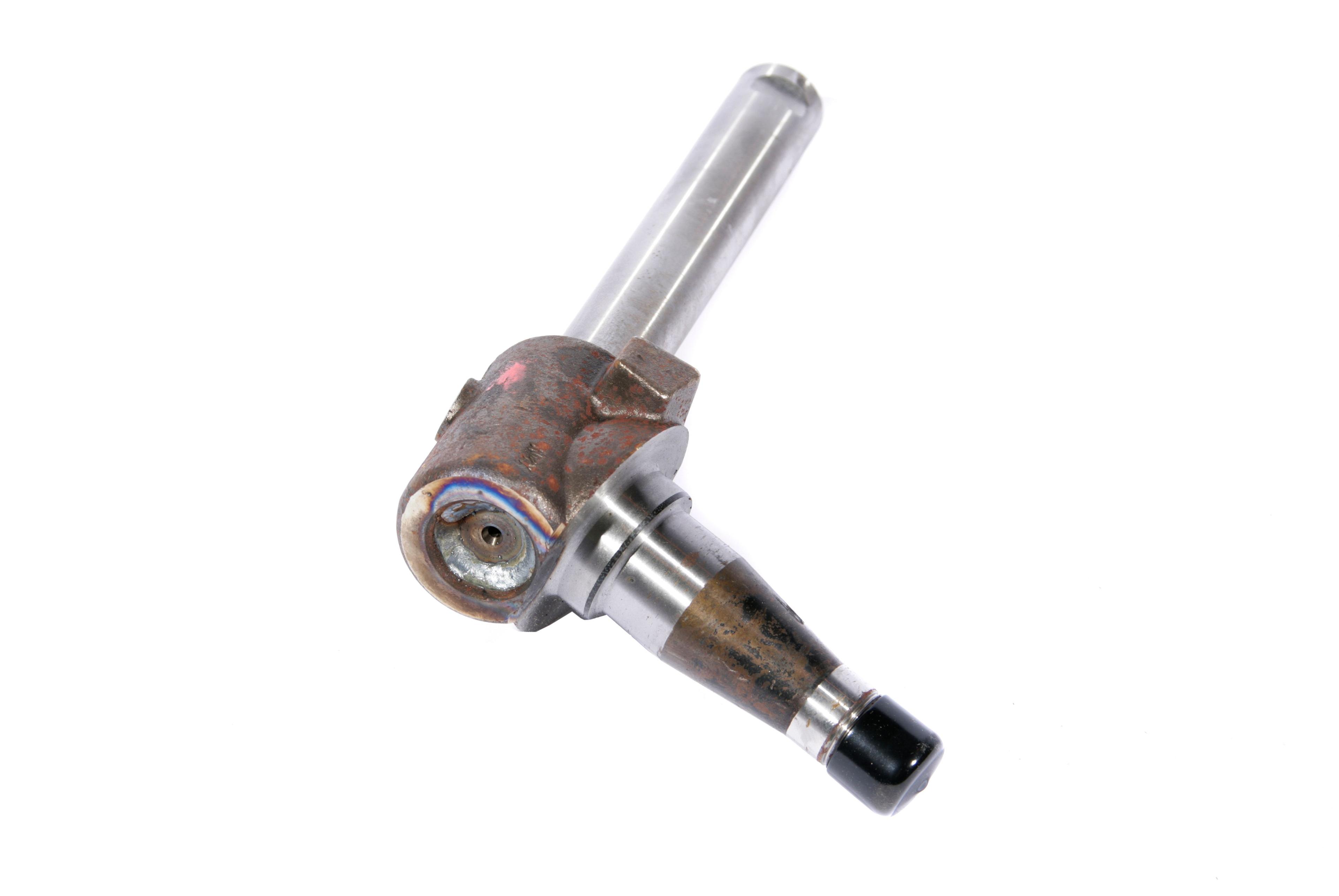 MASSEY FERGUSON TRACTOR SPINDLE (AGCO) 1696534M93