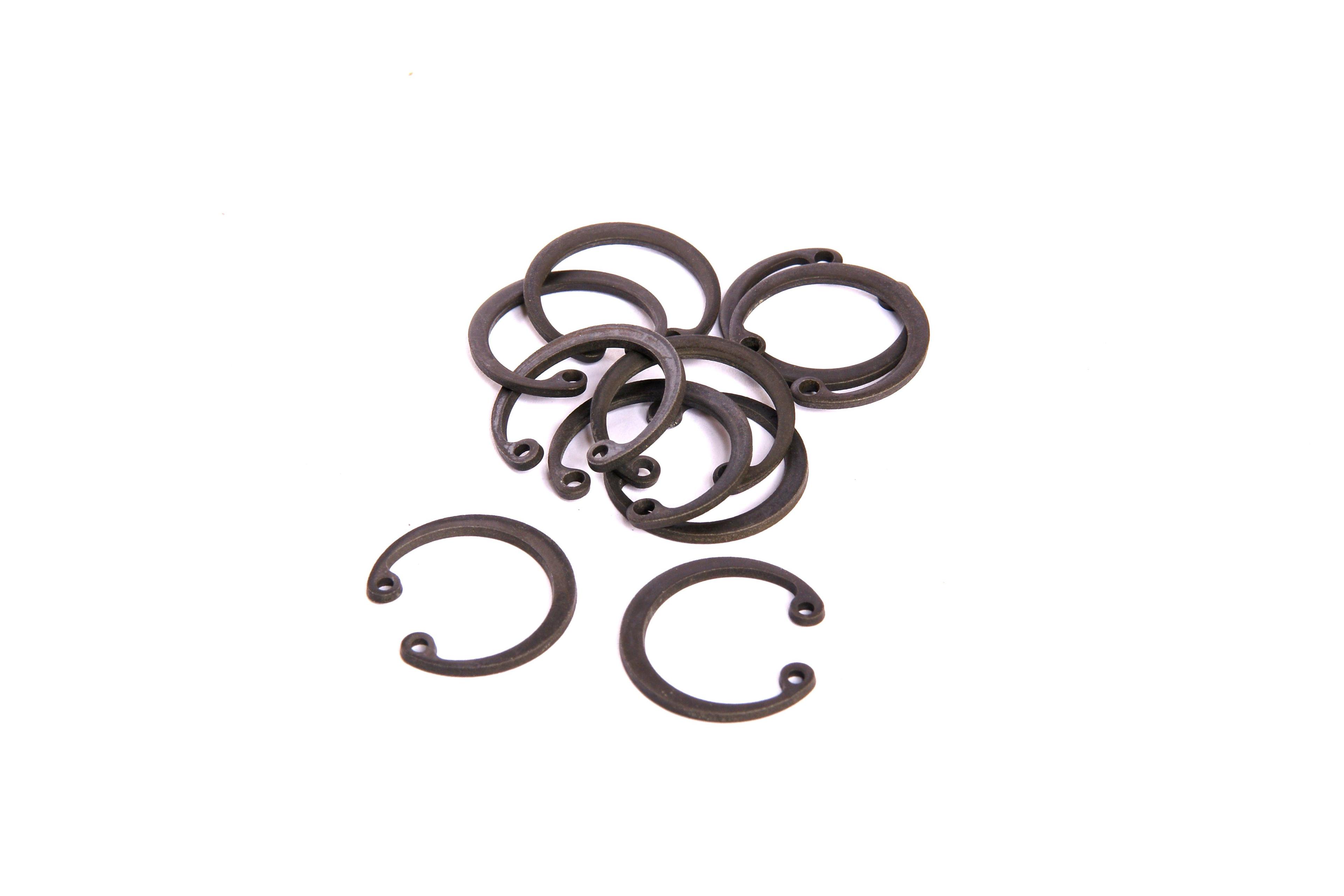 MASSEY FERGUSON TRACTOR CIRCLIP (AGCO) 827718M2