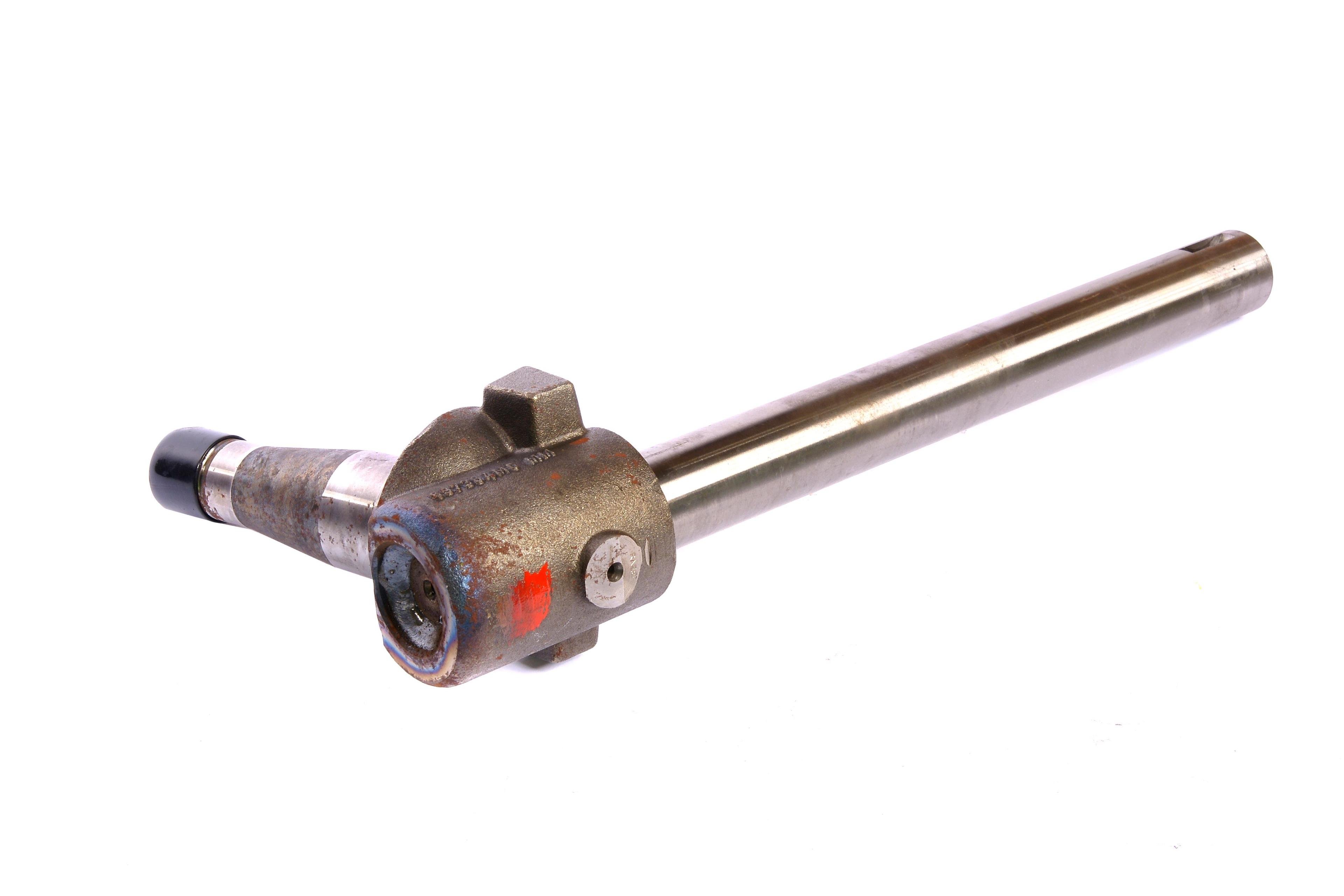 MASSEY FERGUSON TRACTOR SPINDLE (AGCO) 3595823M93
